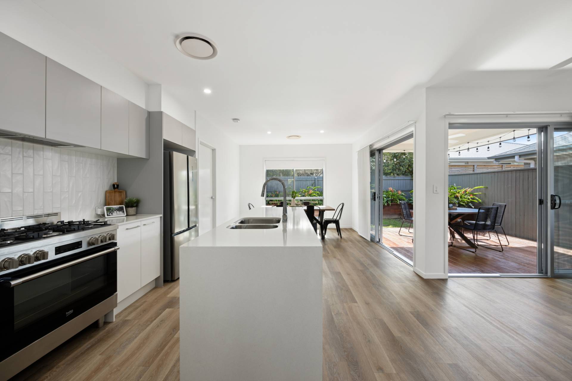 12 Roseleaf Crescent, Palmview - Thumbnail 2