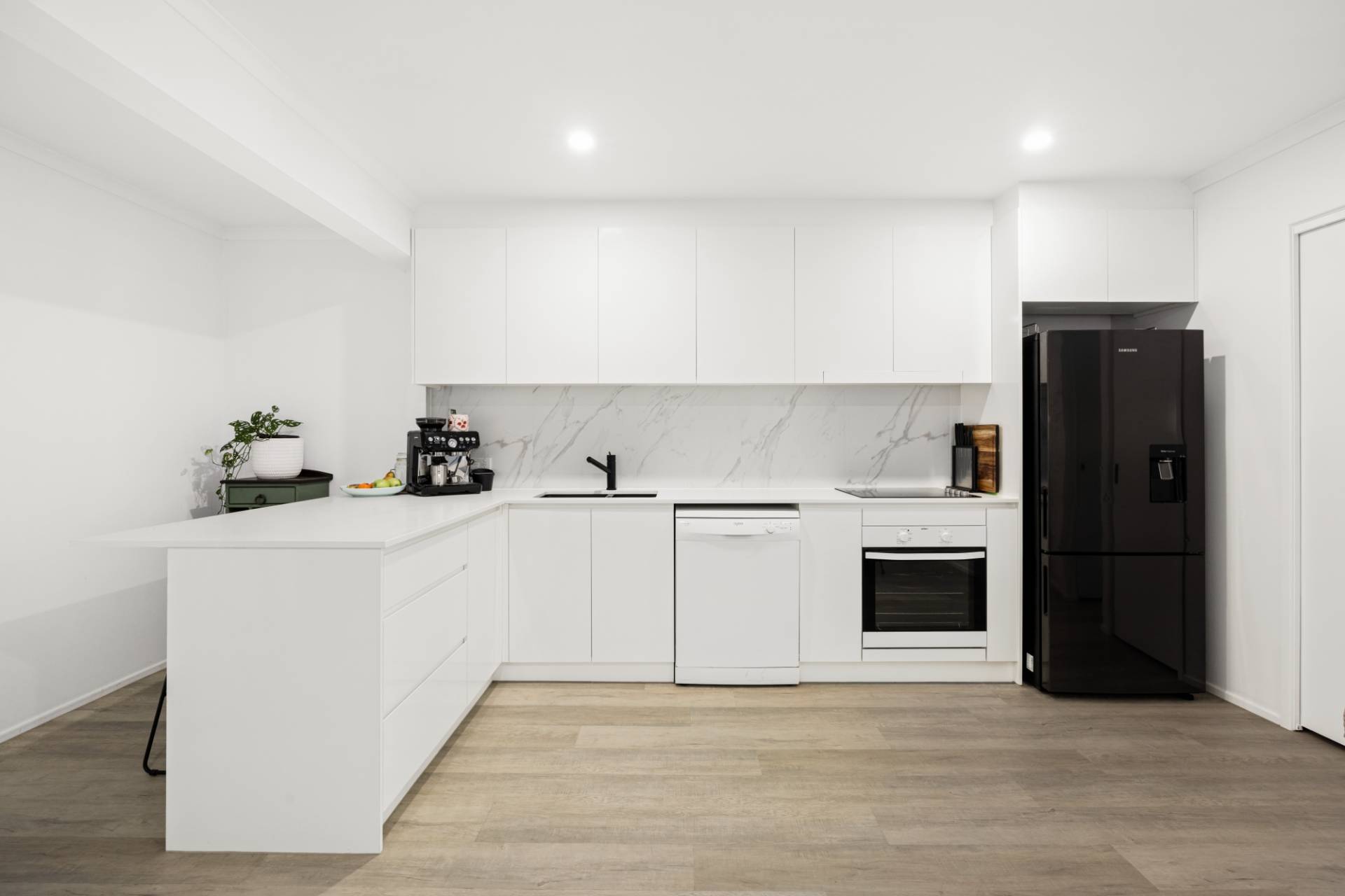 2, 39 Hazeltine Court, Maroochydore - Thumbnail 4