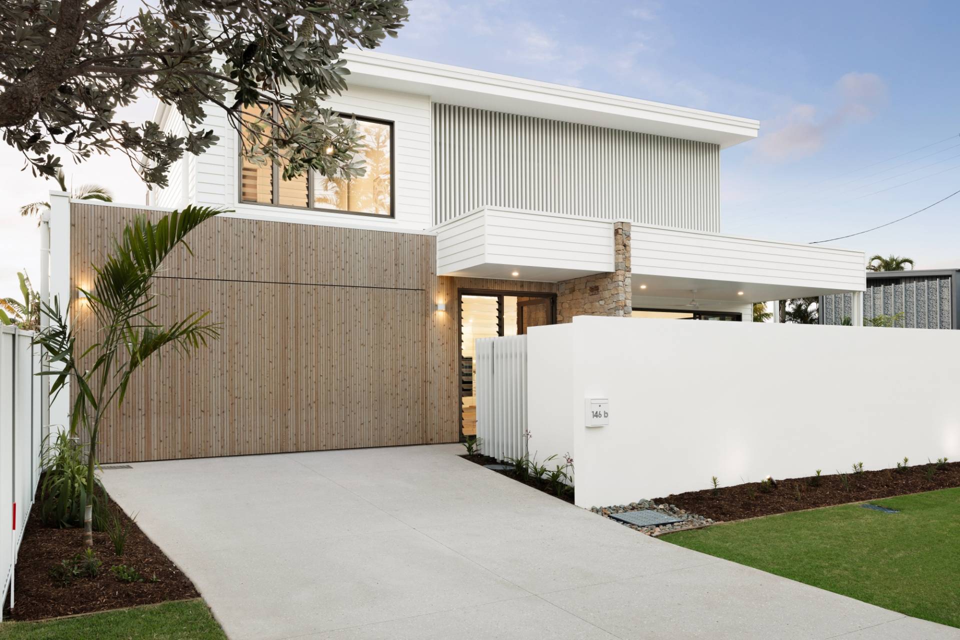 2, 146 Oceanic Drive, Warana - Image 1