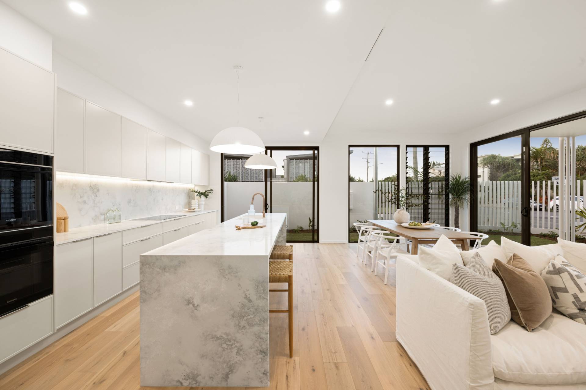 2, 146 Oceanic Drive, Warana - Thumbnail 5