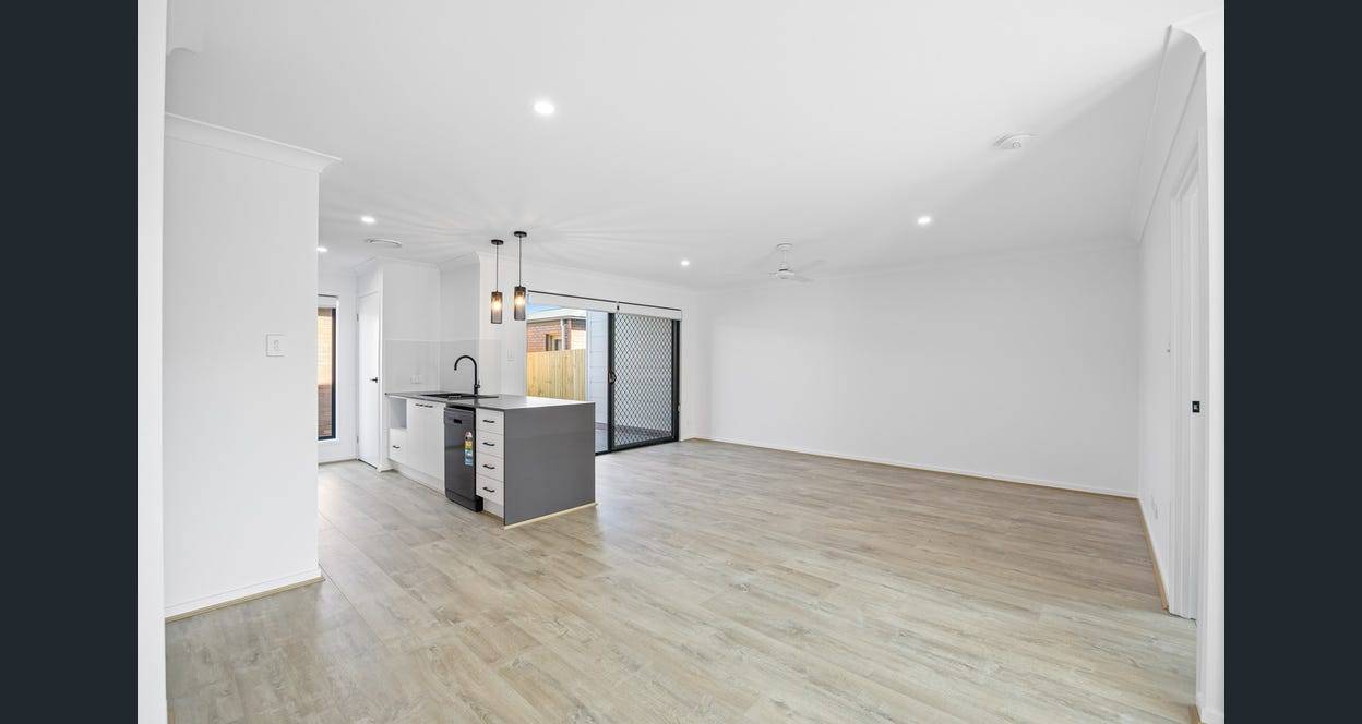 77 Harmony Boulevard, Palmview - Thumbnail 2