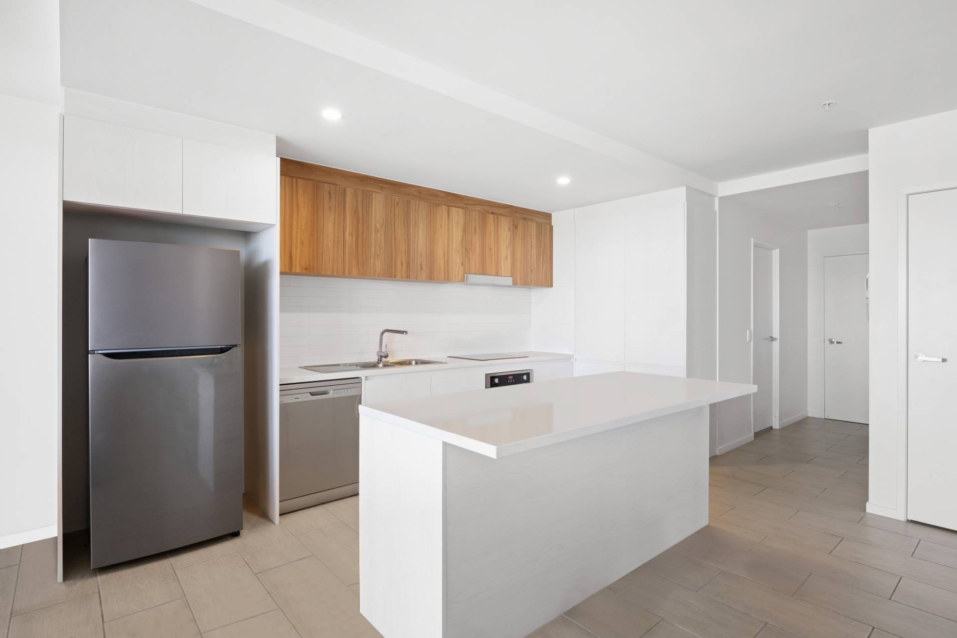 607, 9 Market Lane, Maroochydore - Thumbnail 2
