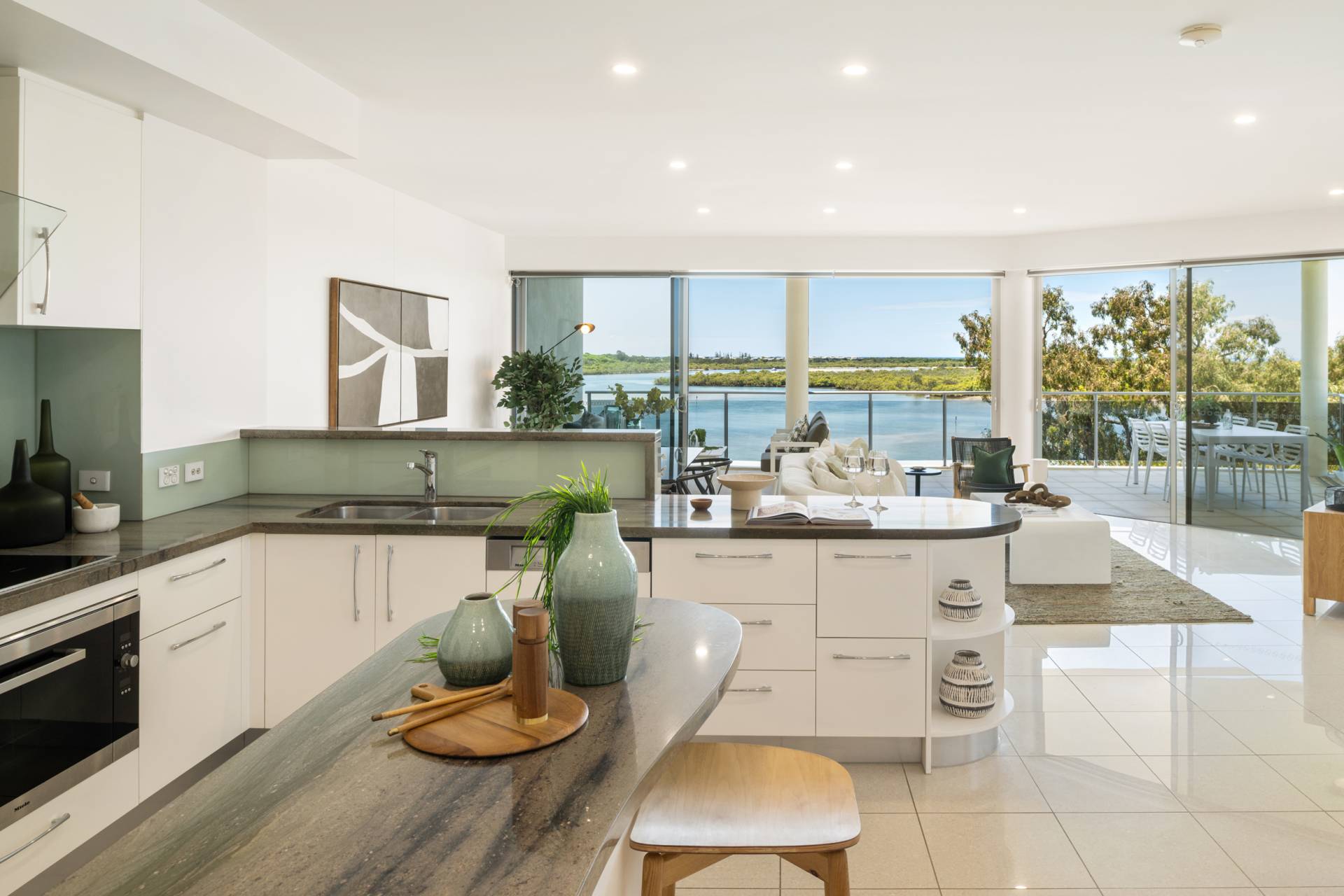 602/50 Picnic Point Esplanade, Maroochydore - Thumbnail 6