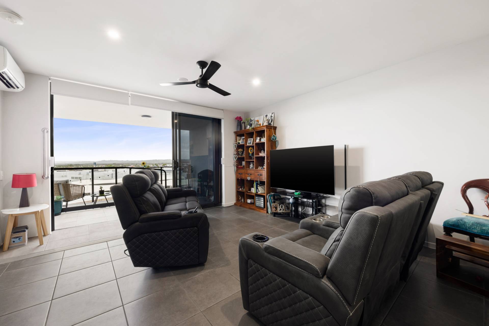 207,307 & 407/5 Bermagui Crescent, Buddina - Thumbnail 3