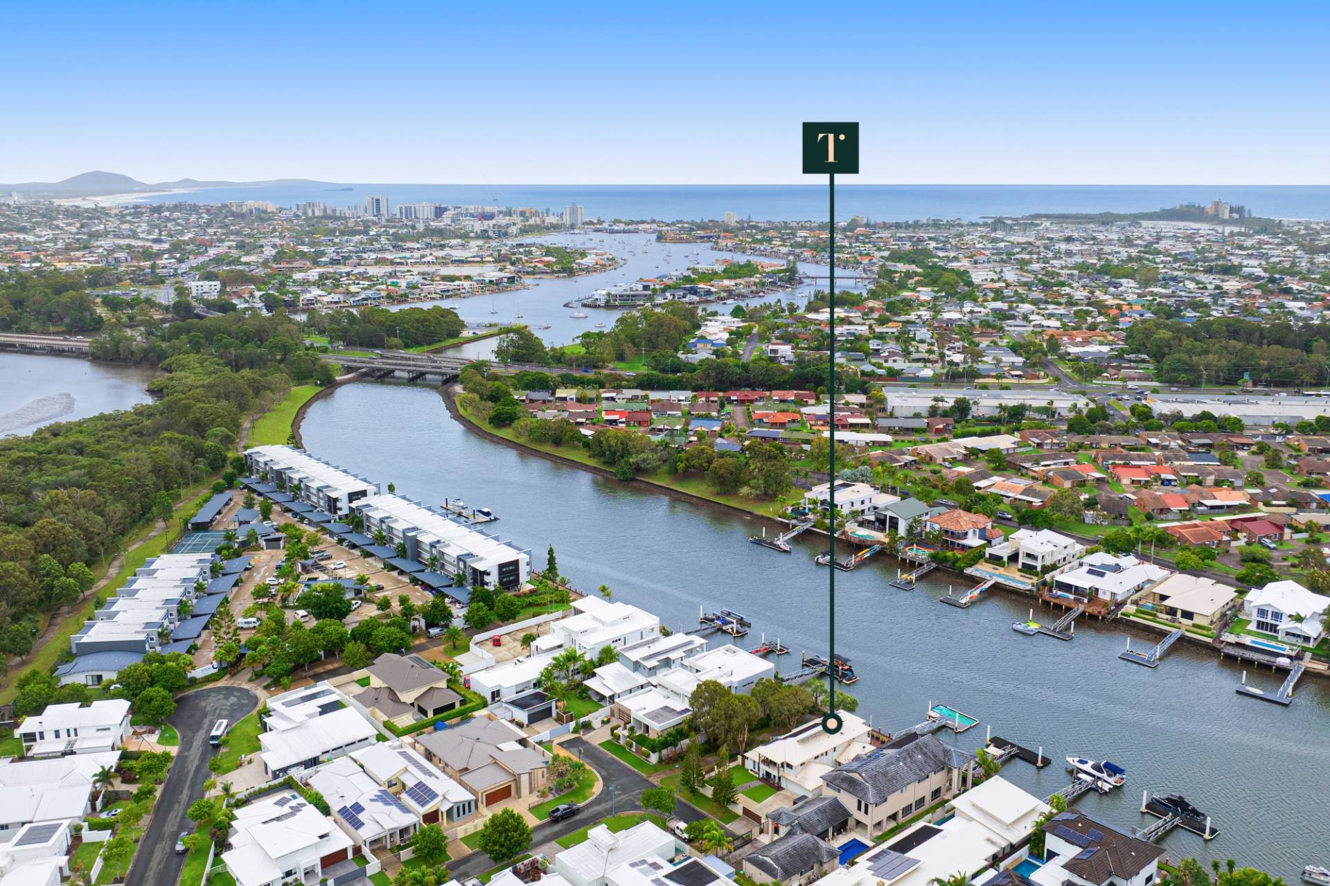 12 Nevis Court, Parrearra - Thumbnail 2