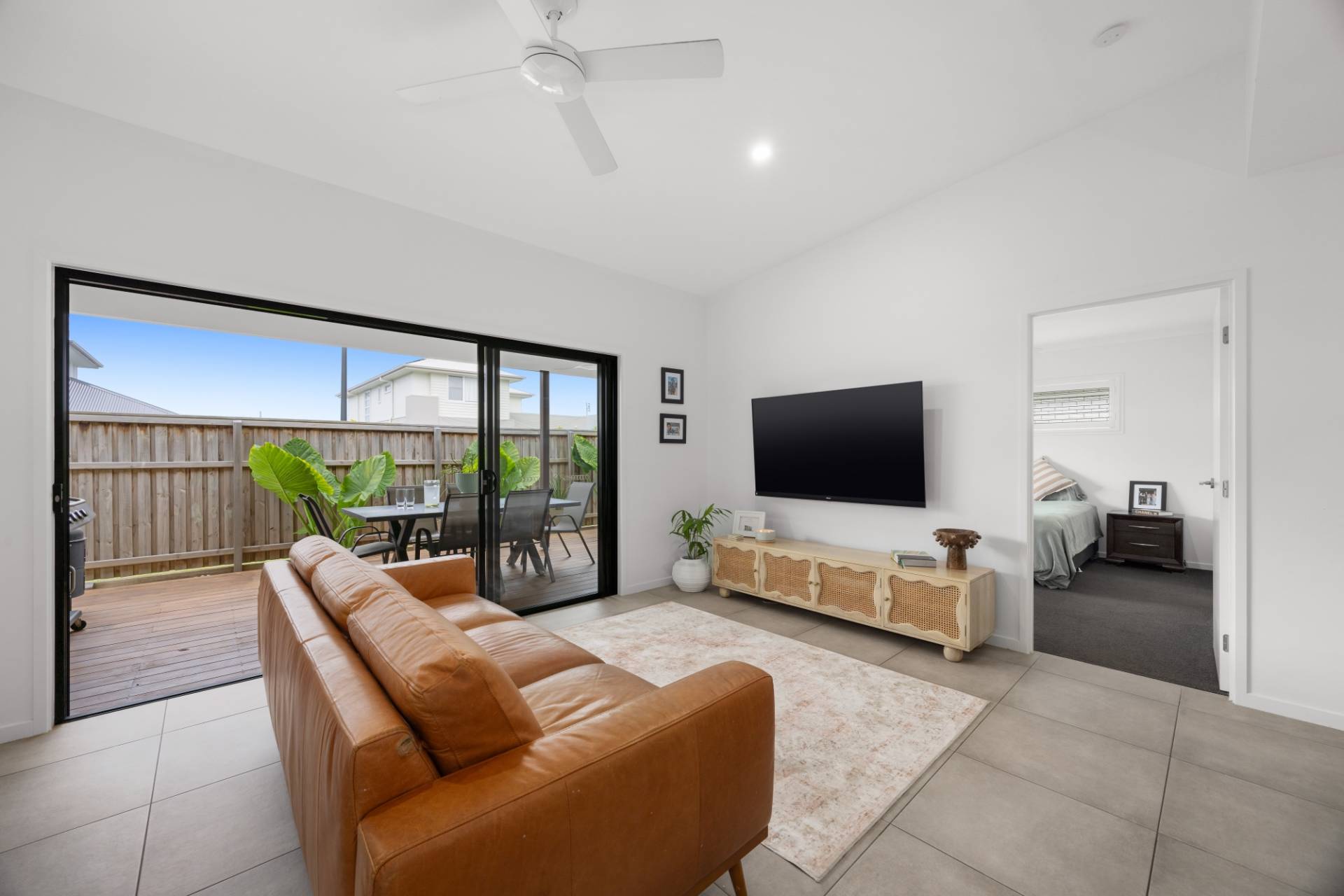72 Velvet Way, Palmview - Thumbnail 3