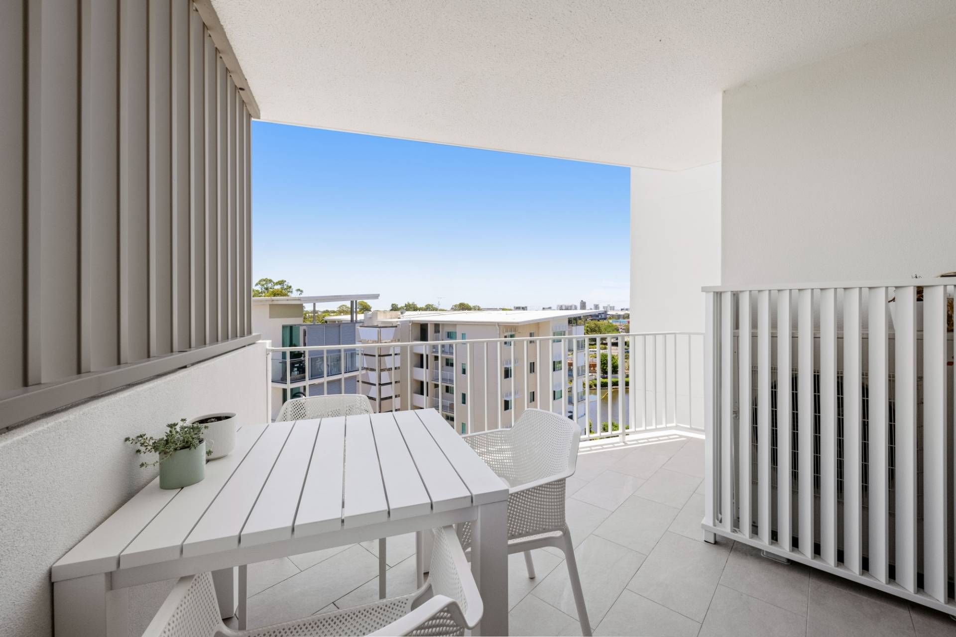 6601/6  Emporio Place, Maroochydore - Thumbnail 8