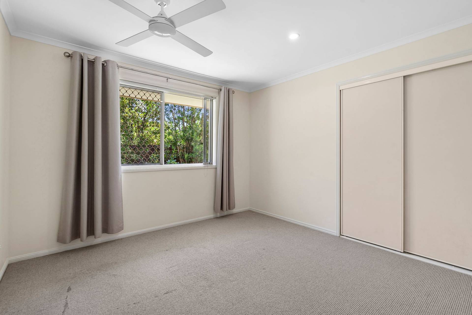 2/13 Meandersea Court, Mountain Creek - Thumbnail 6