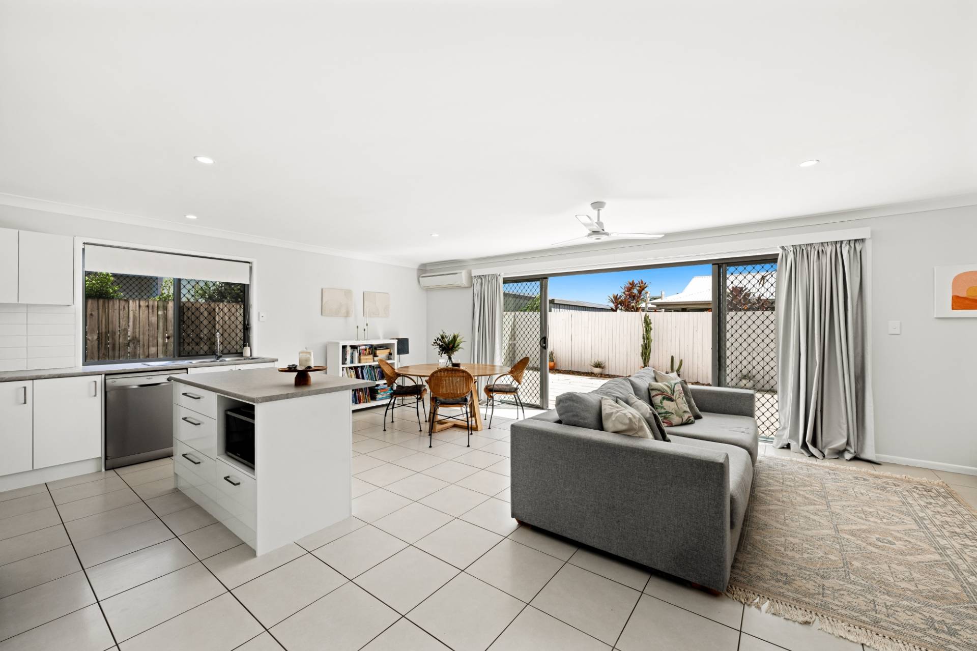 7, 22 Andrew Avenue, Little Mountain - Thumbnail 2