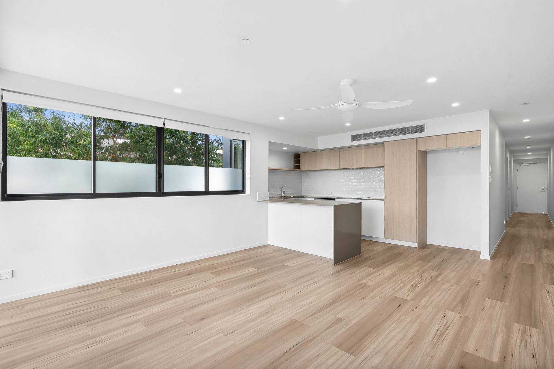 8/14 Norman Avenue, Maroochydore - Thumbnail 3