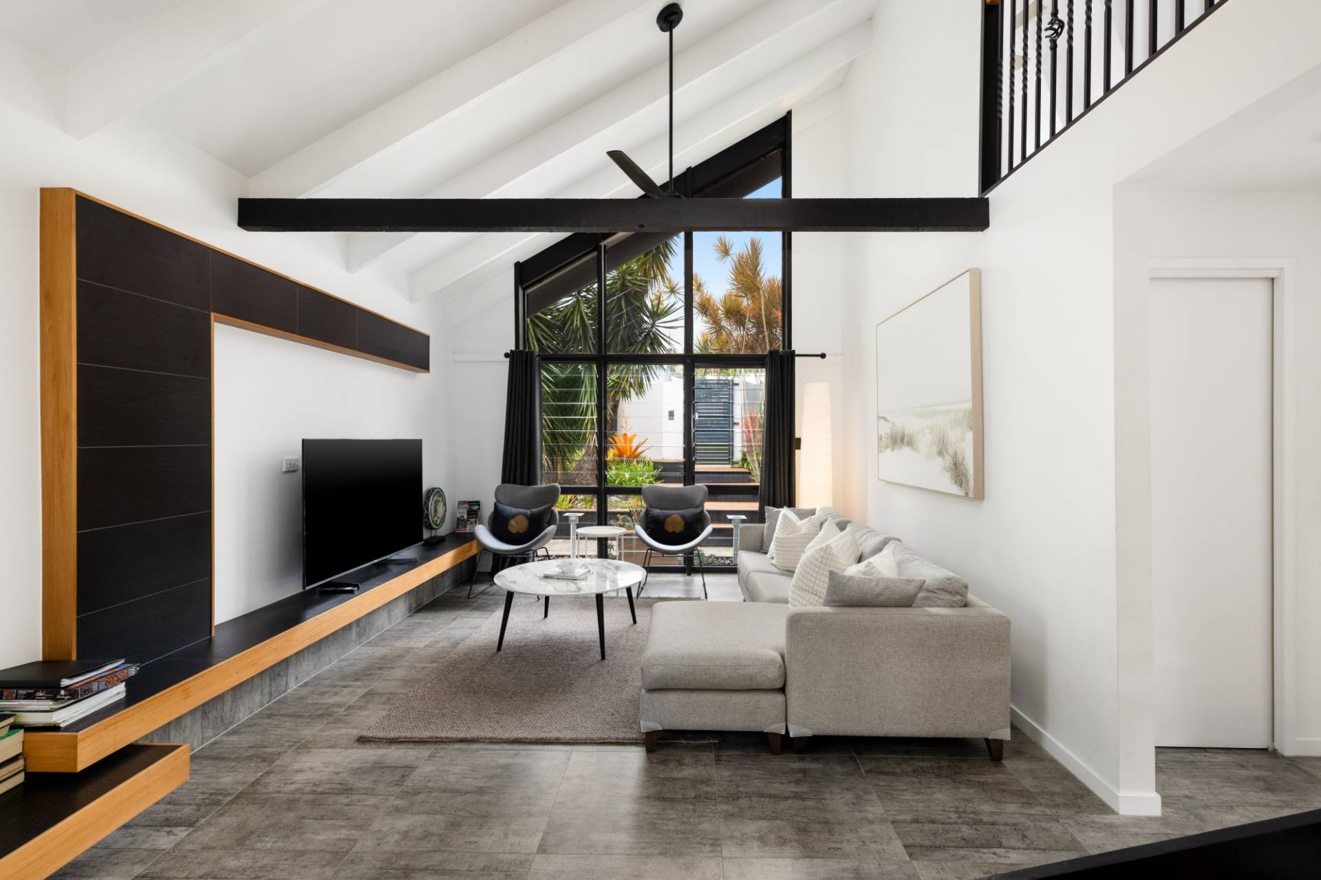31 Toorumbee Drive, Mooloolaba - Thumbnail 2