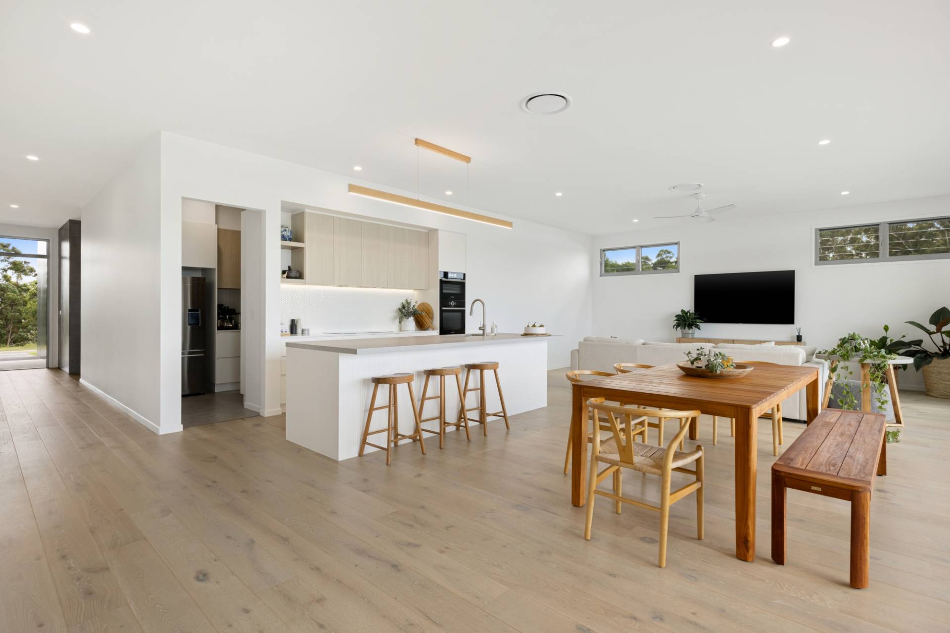 194 Palmview Forest Drive, Palmview - Thumbnail 4