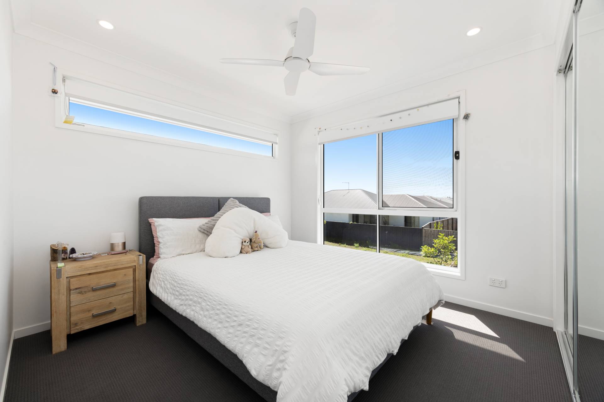 76 Lindeman Crescent, Banya - Thumbnail 6