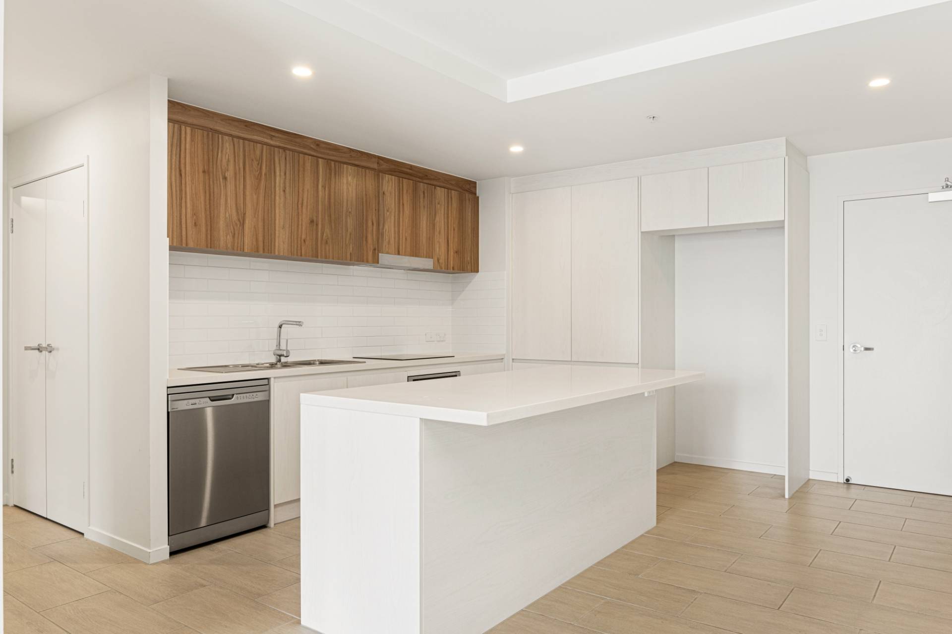 1010/9 Market Lane, Maroochydore - Thumbnail 3