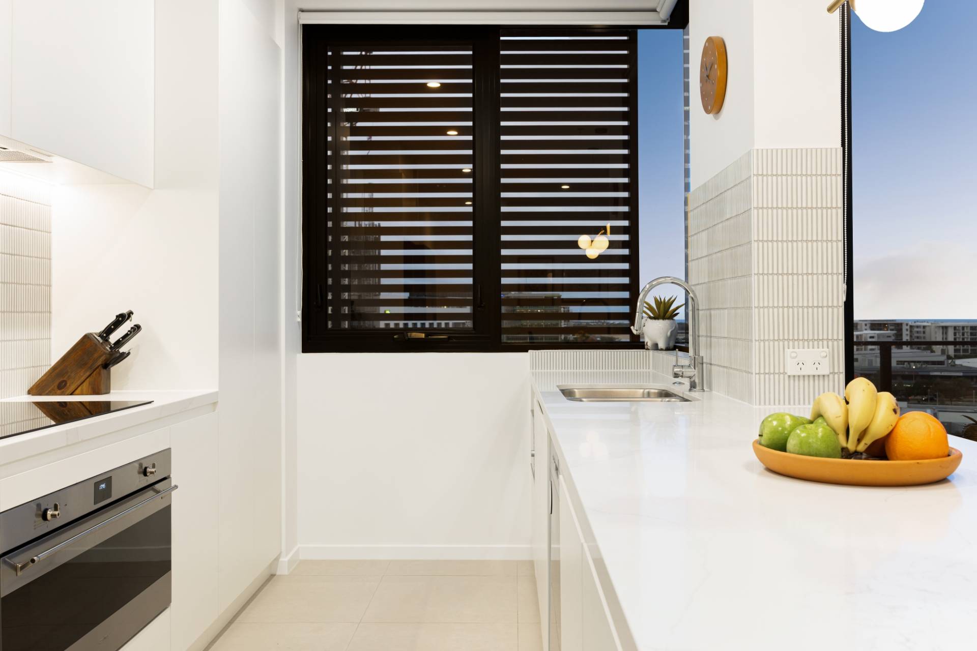 904/12 South Sea Islander Way, Maroochydore - Thumbnail 2