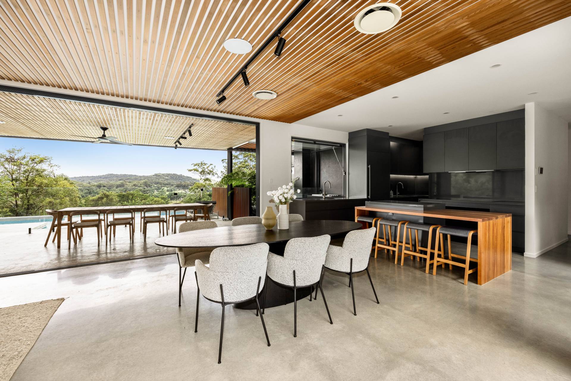 20 Karinya Court, Rosemount - Thumbnail 3