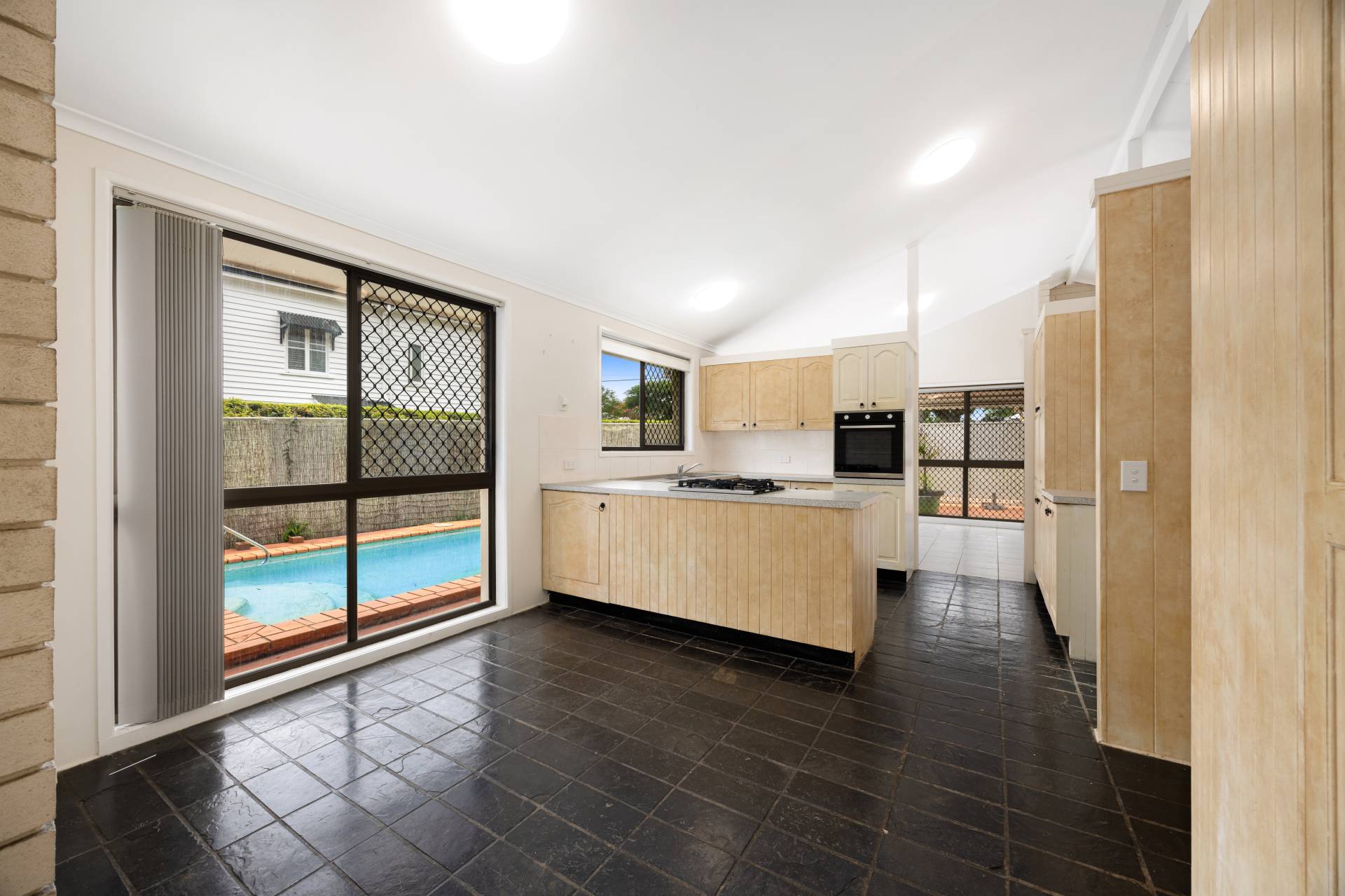23 Gloucester Road, Buderim - Thumbnail 3
