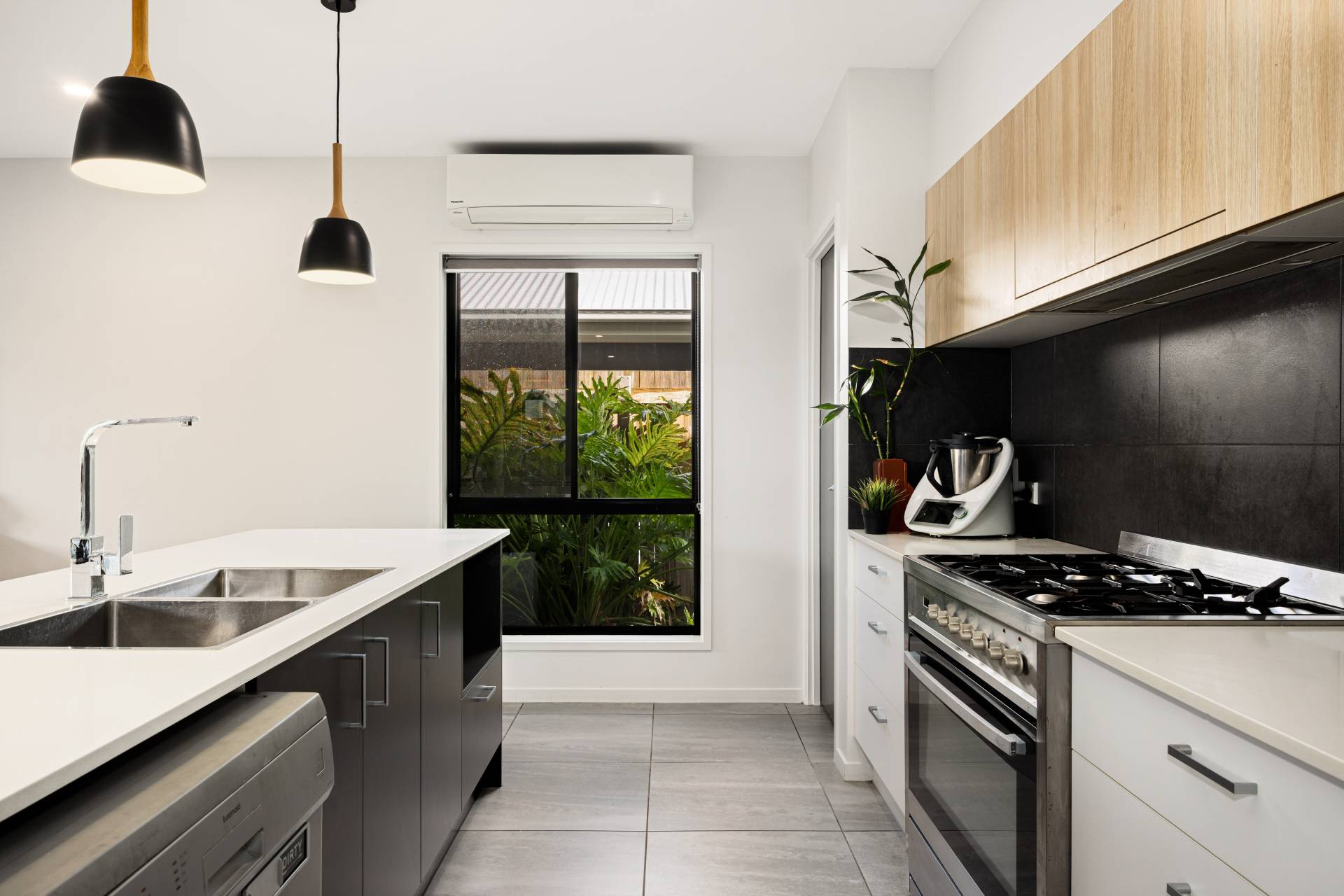 49 Wishart Crescent, Baringa - Thumbnail 8