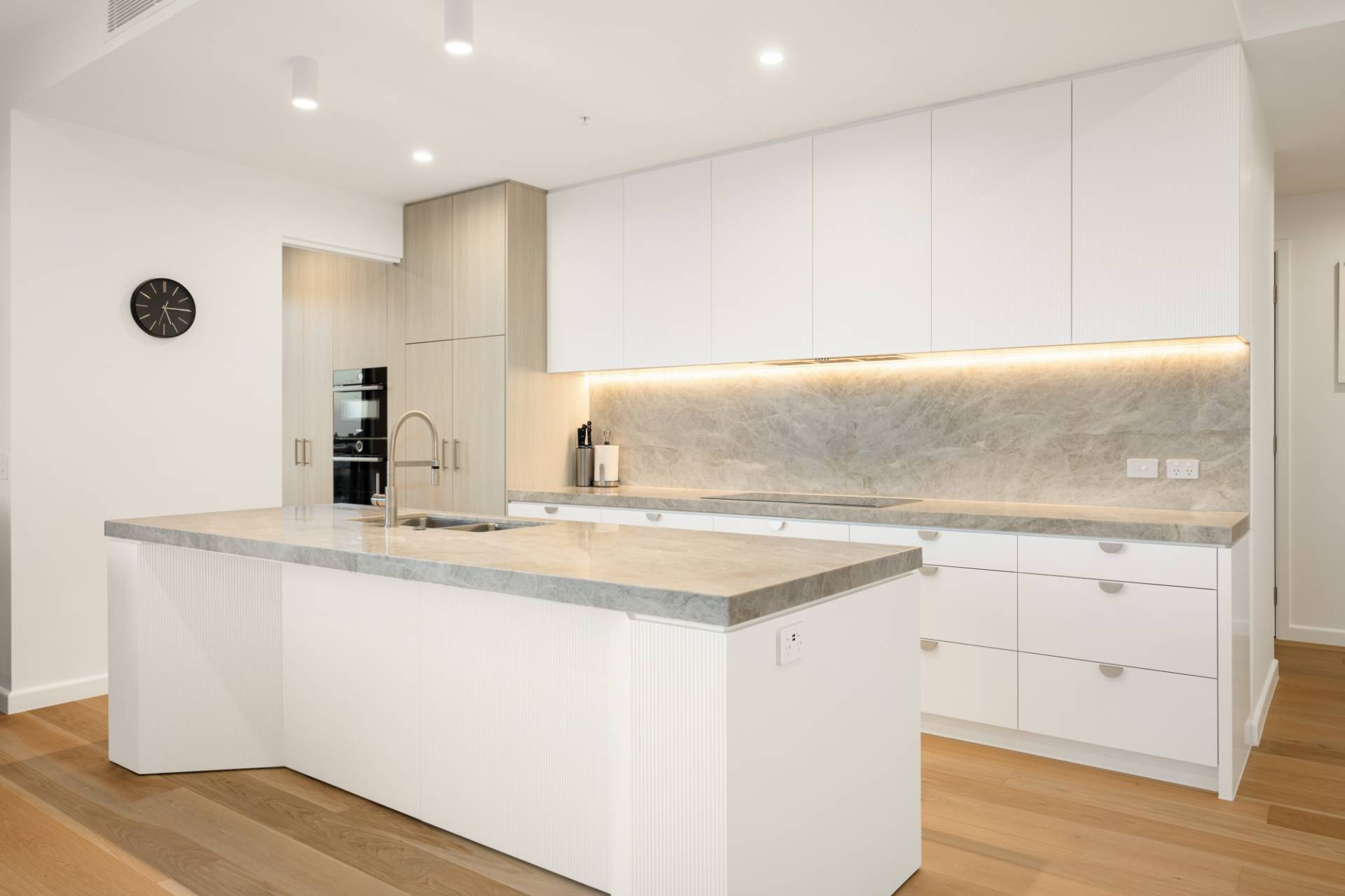 1503/18 Spitfire Banks Drive, Pelican Waters - Thumbnail 6