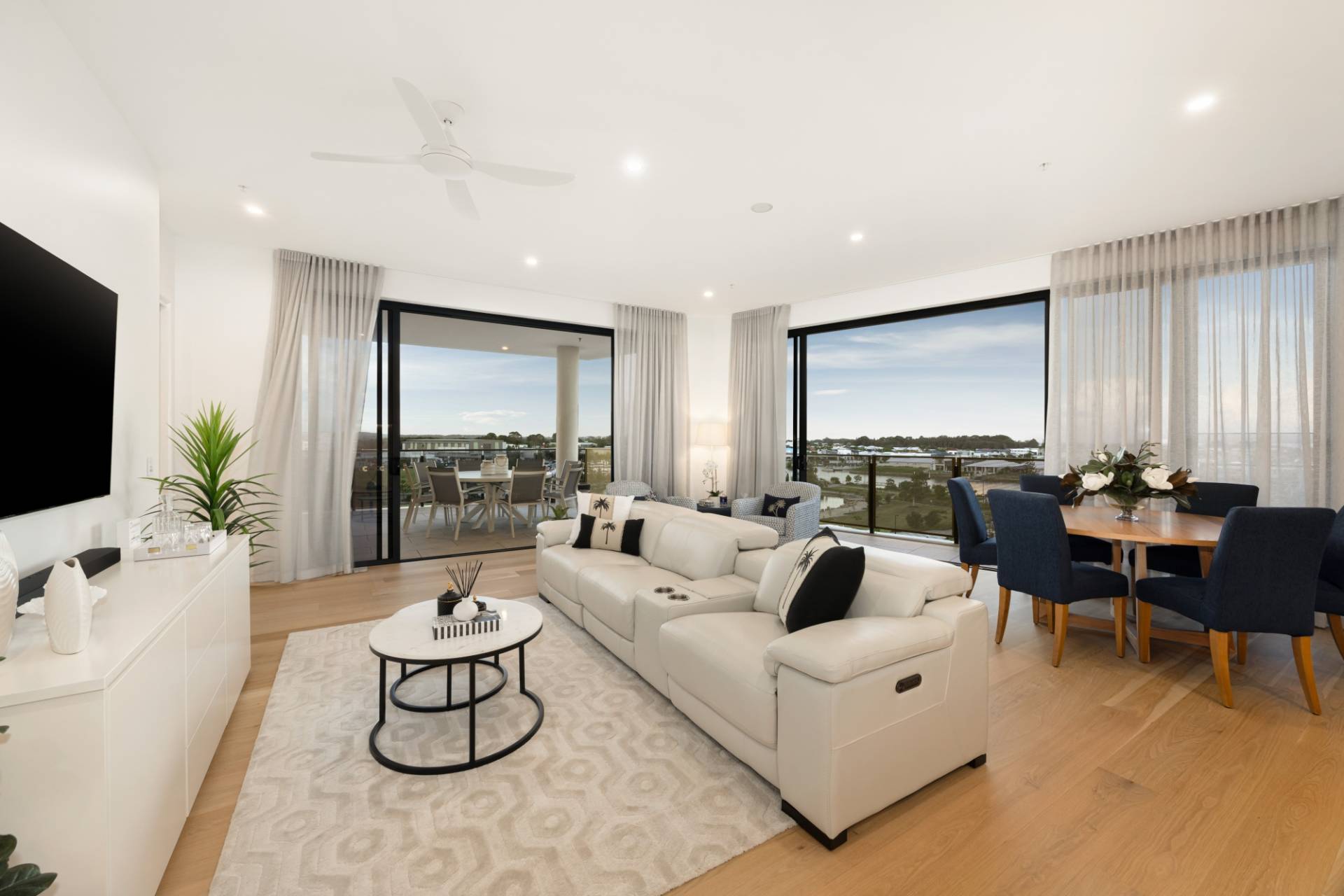 1503/18 Spitfire Banks Drive, Pelican Waters - Thumbnail 3