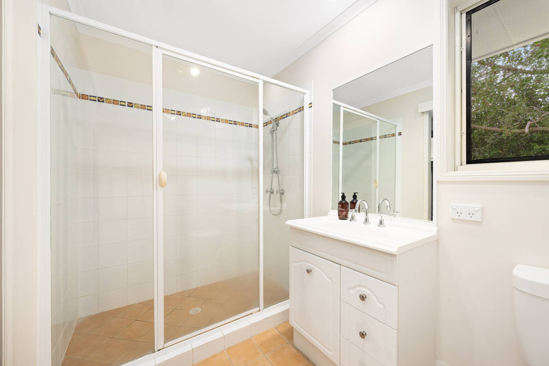 18 Wattlebird Place, Landsborough - Thumbnail 8