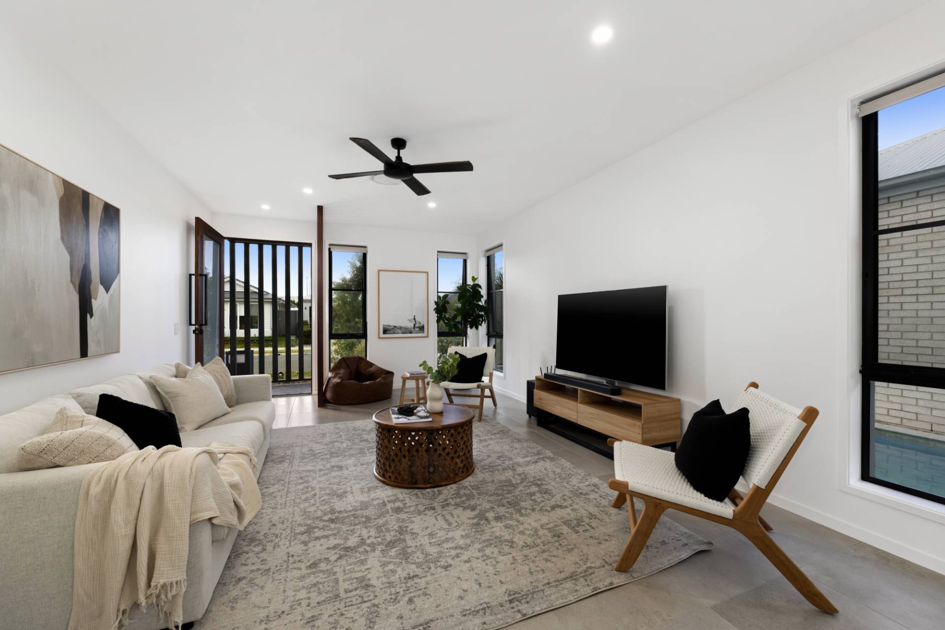 11 Valley Crescent, Palmview - Thumbnail 2