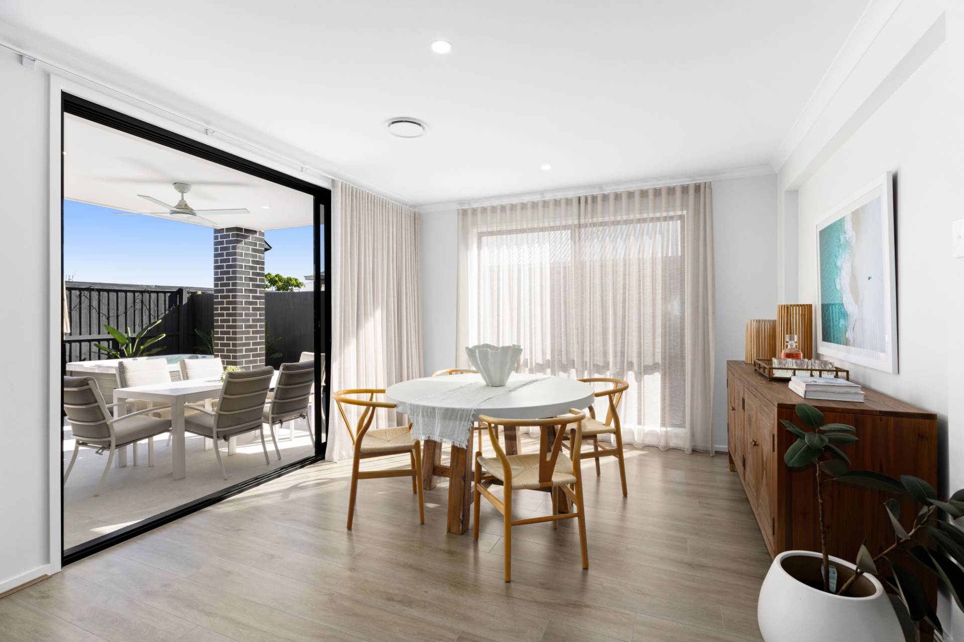 74 Lindeman Crescent, Banya - Thumbnail 6