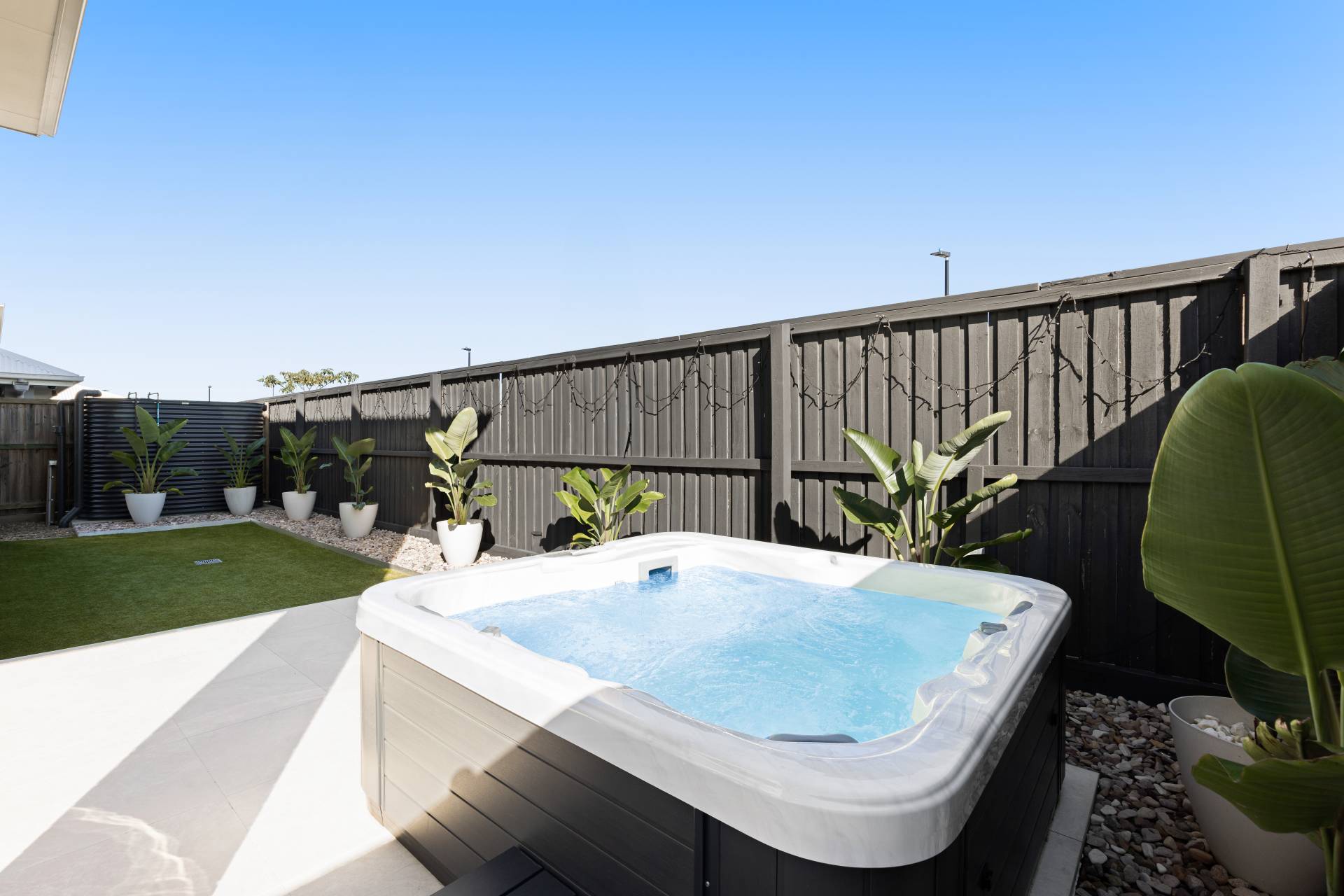 74 Lindeman Crescent, Banya - Thumbnail 8