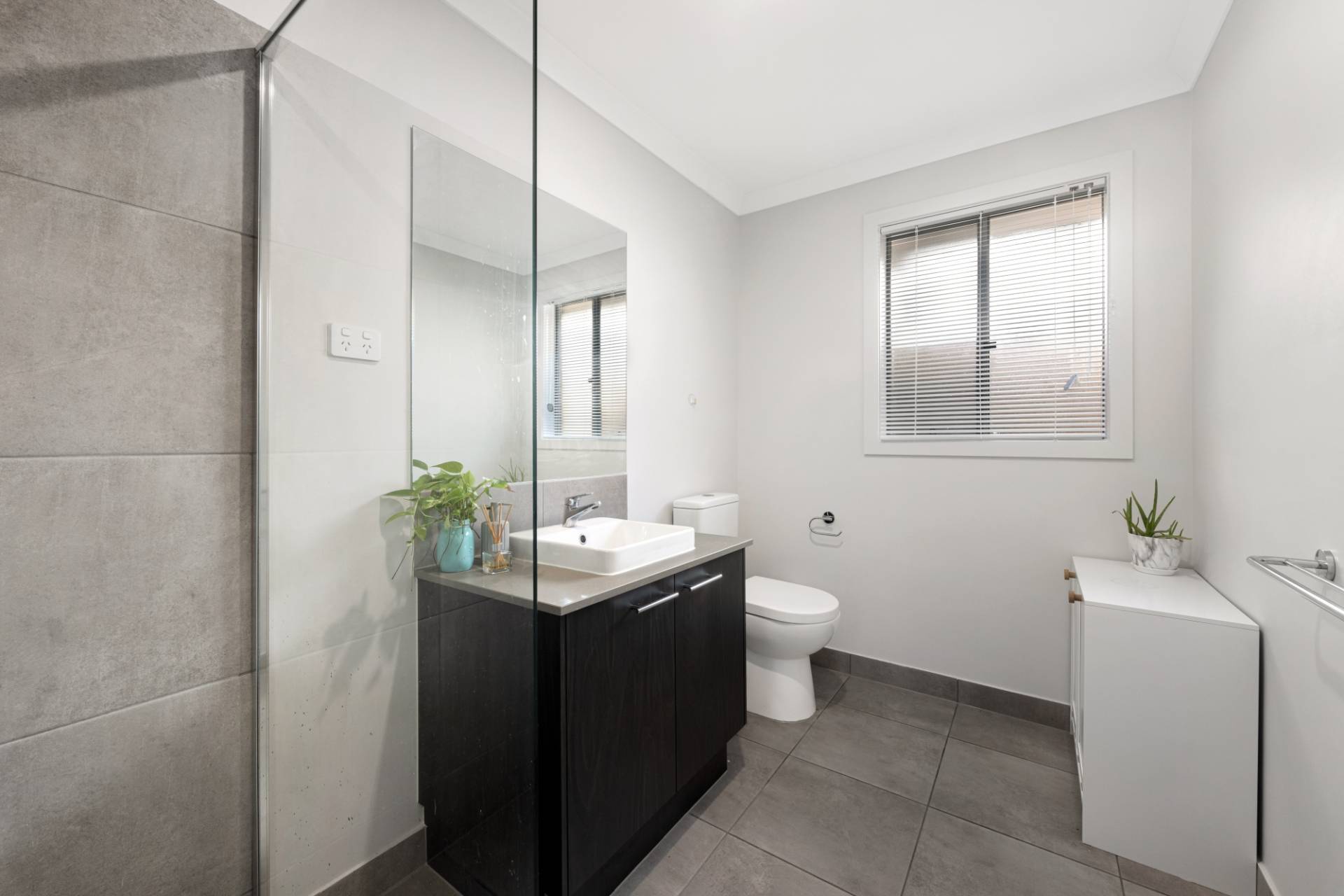 13 Girraween Crescent, Banya - Thumbnail 5