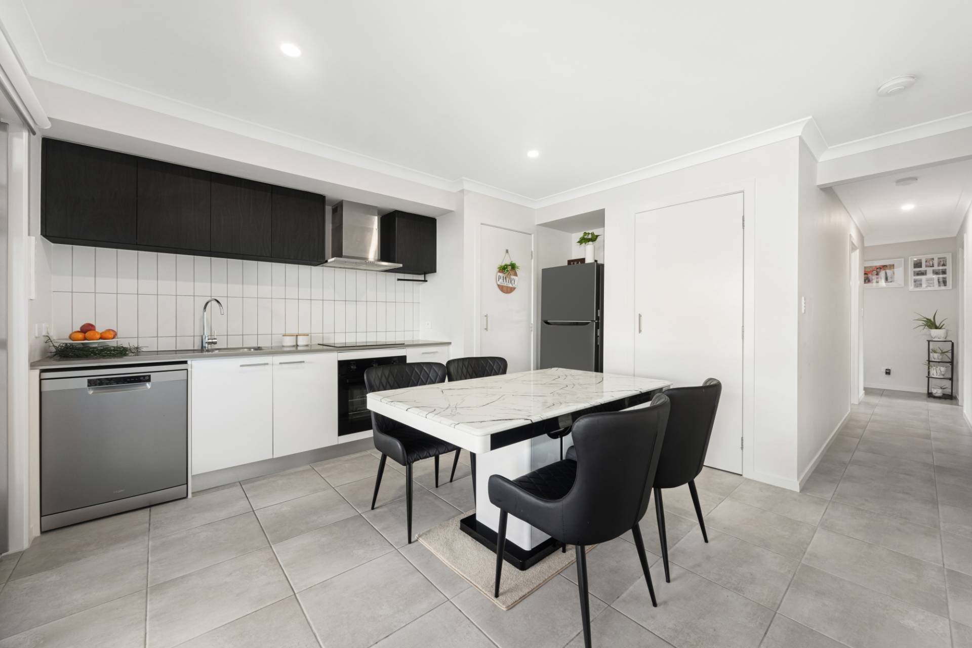 13 Girraween Crescent, Banya - Thumbnail 4