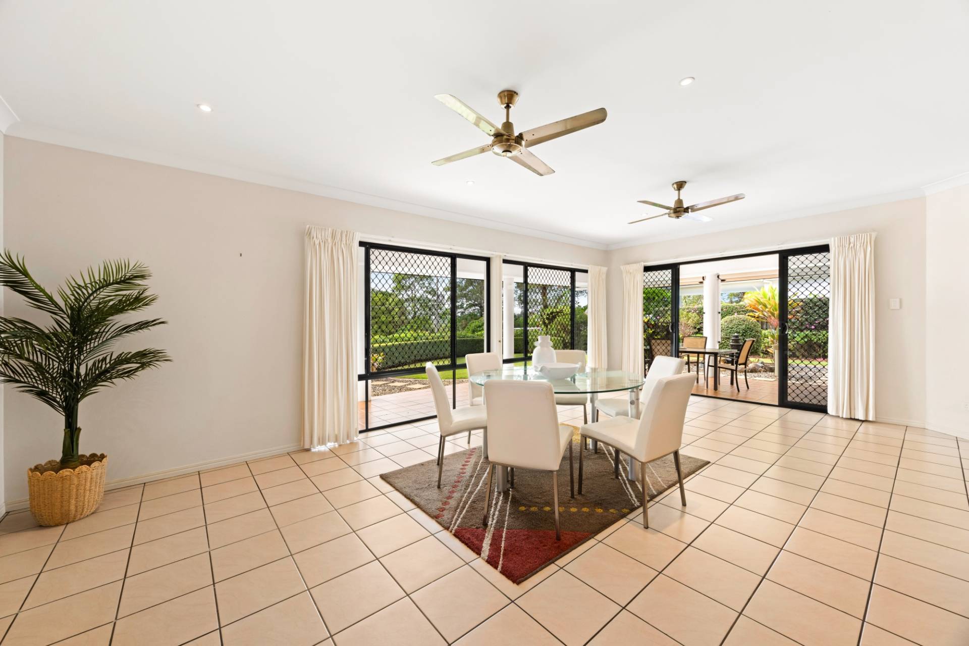 6 Courcheval Terrace, Mons - Thumbnail 5