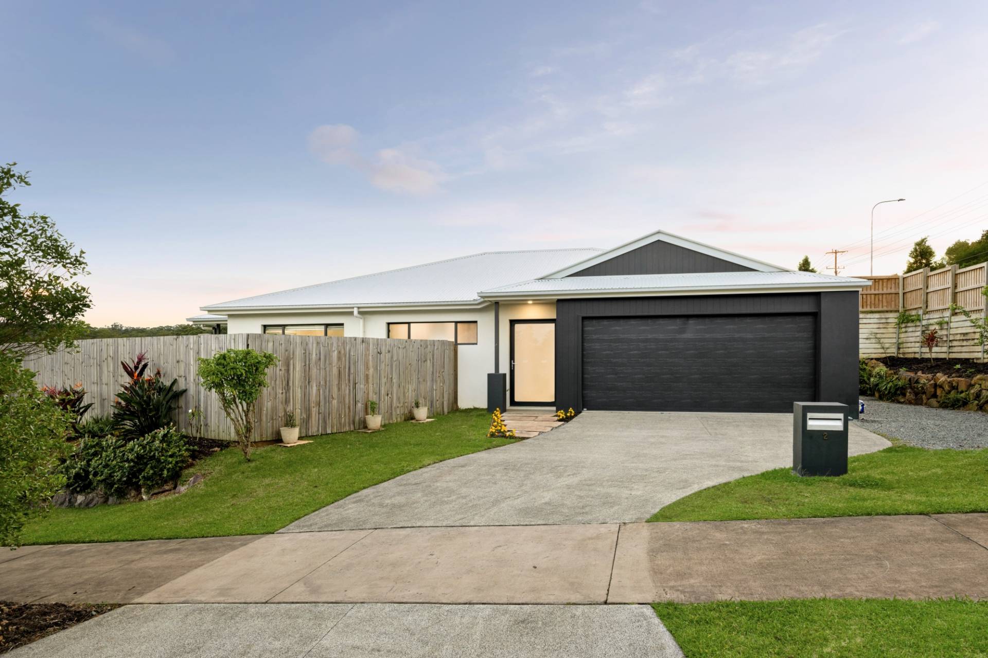 2 Honeybee Place, Palmwoods - Thumbnail 2