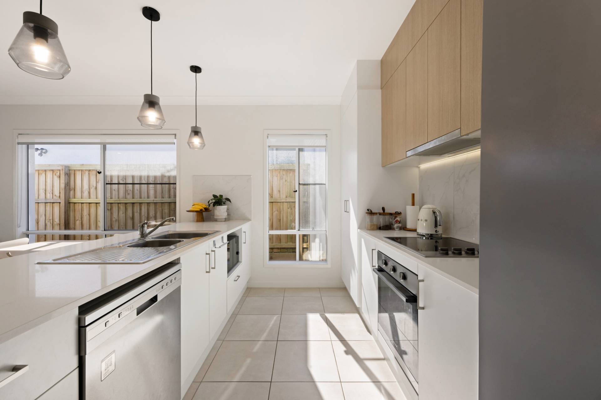 173 Great Keppel Way, Banya - Thumbnail 2