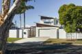 Live the Golden Dream – Lifestyle, Luxury & Location