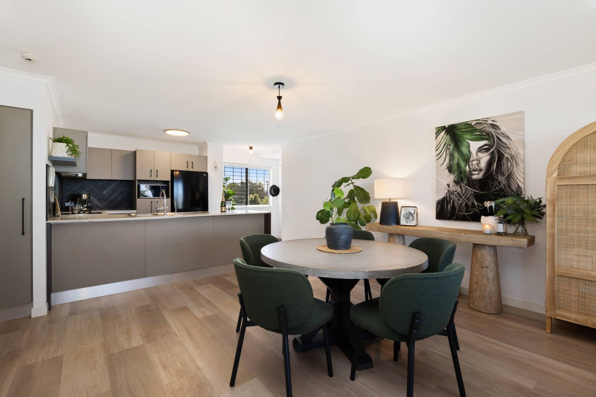 1401/1A Mungar Street, Maroochydore - Thumbnail 2