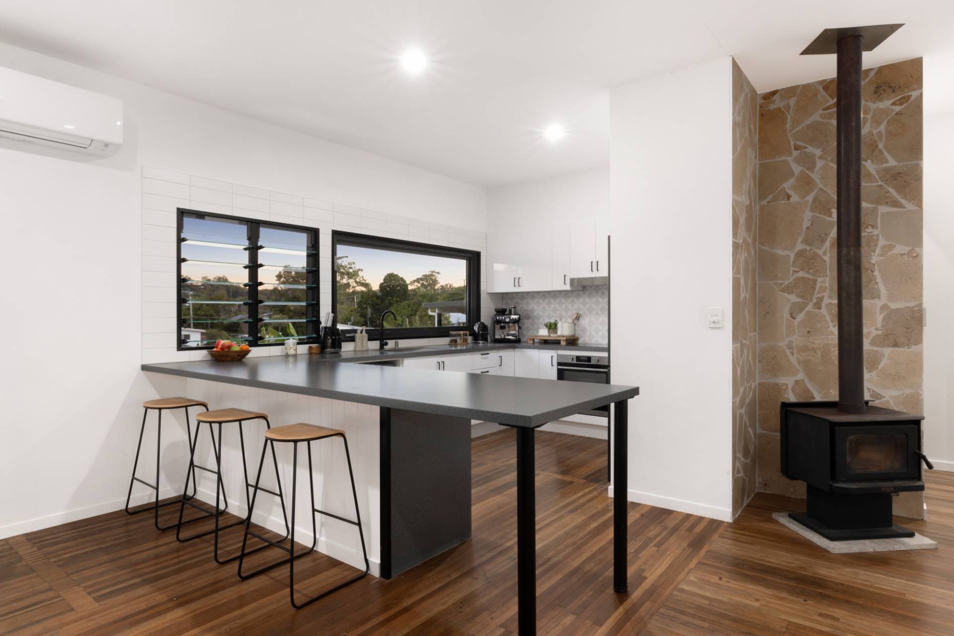 343 Main Road, Kuluin - Thumbnail 8