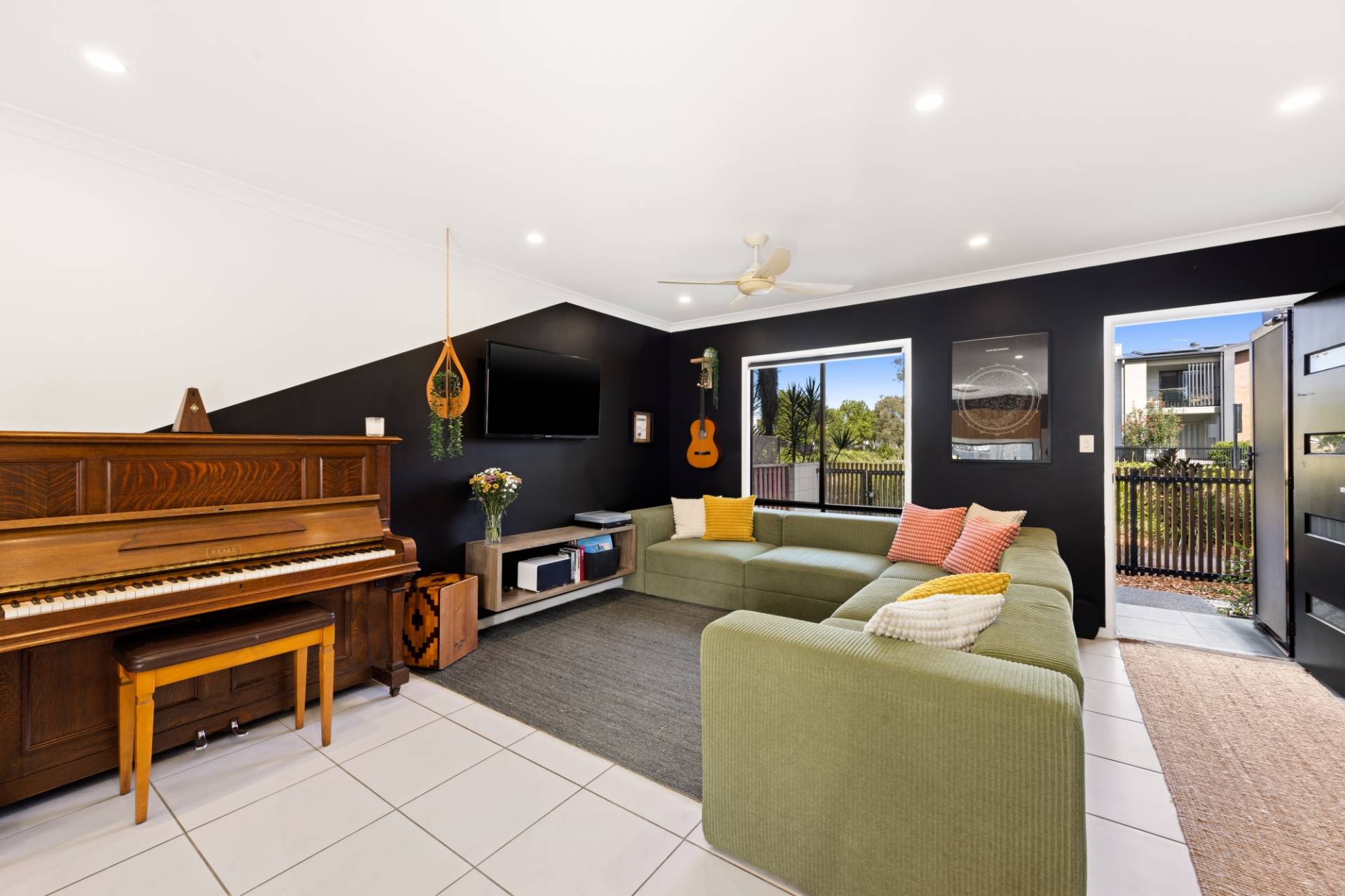72 Harmony Boulevard, Palmview - Thumbnail 3