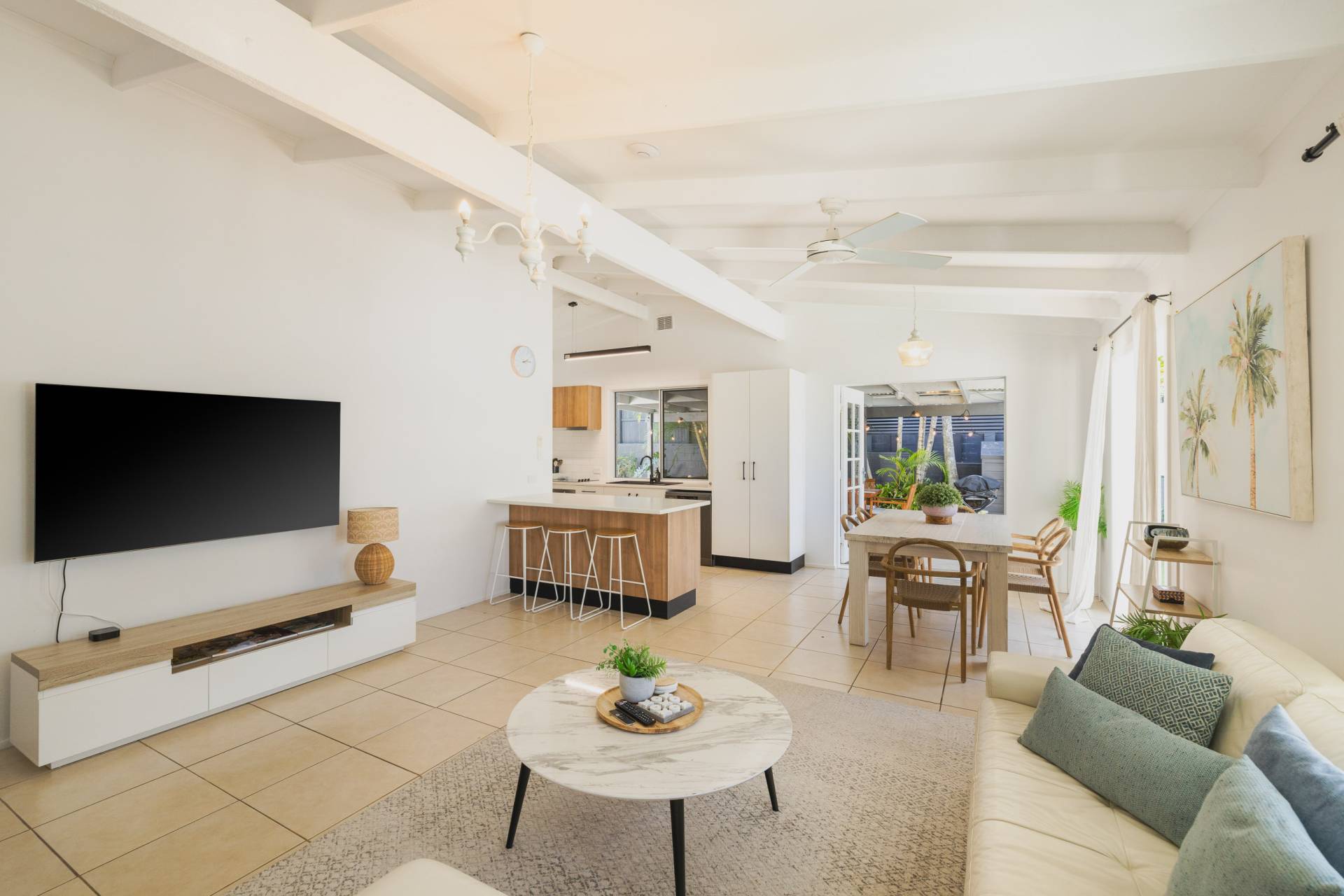 1 Aruma Court, Mooloolaba - Thumbnail 4