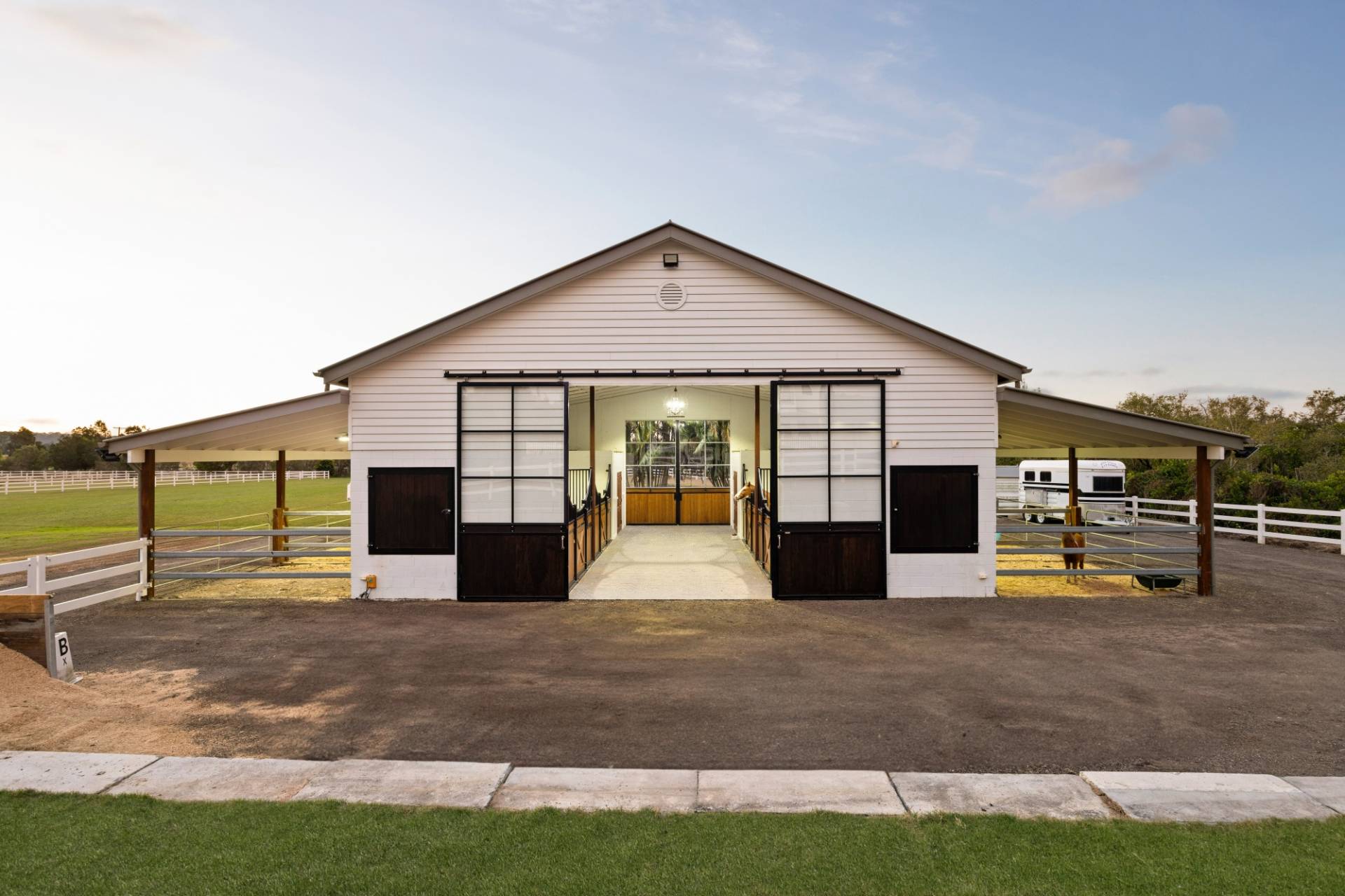 660 Petrie Creek Road, Rosemount - Thumbnail 8