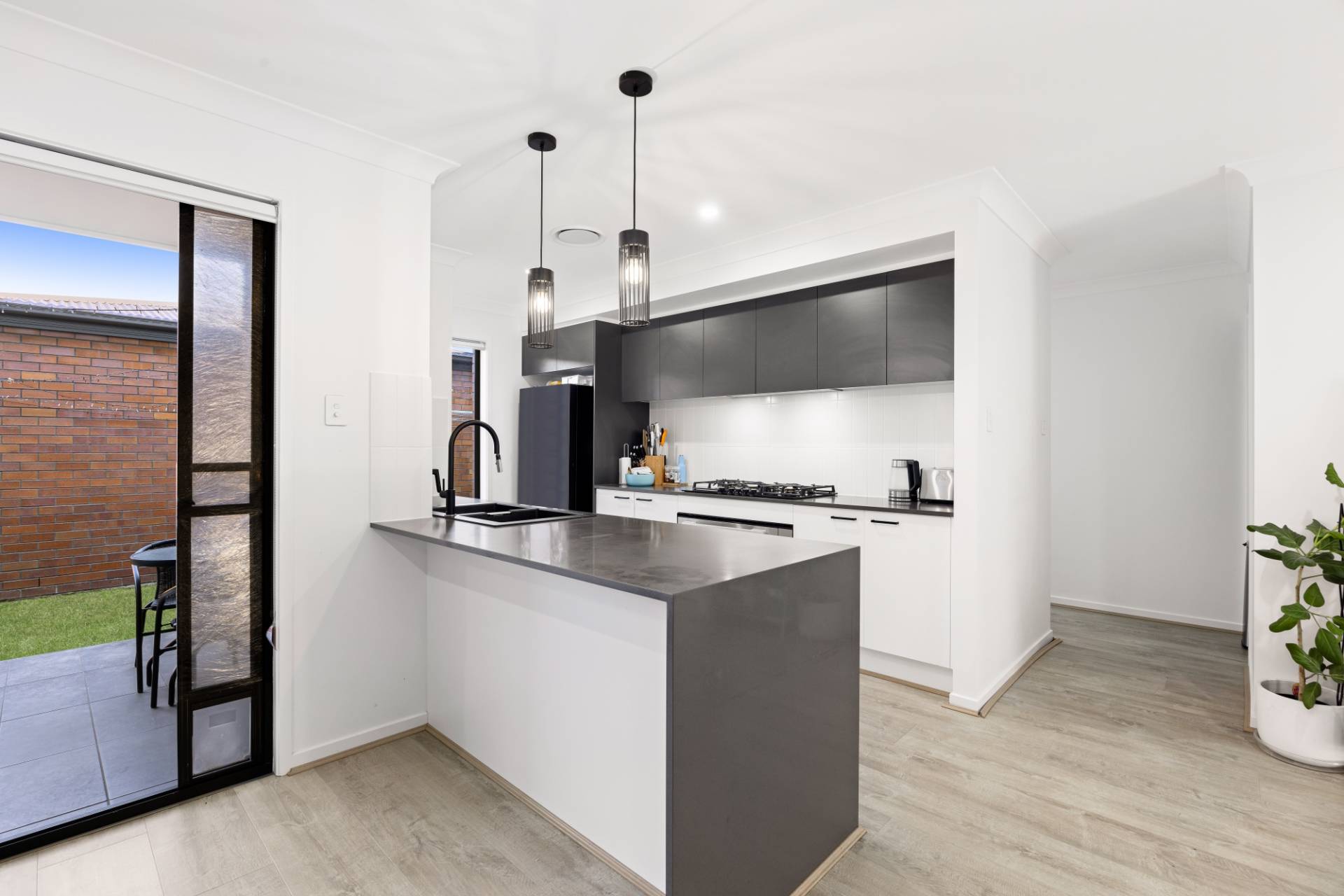 79 Harmony Boulevard, Palmview - Thumbnail 4
