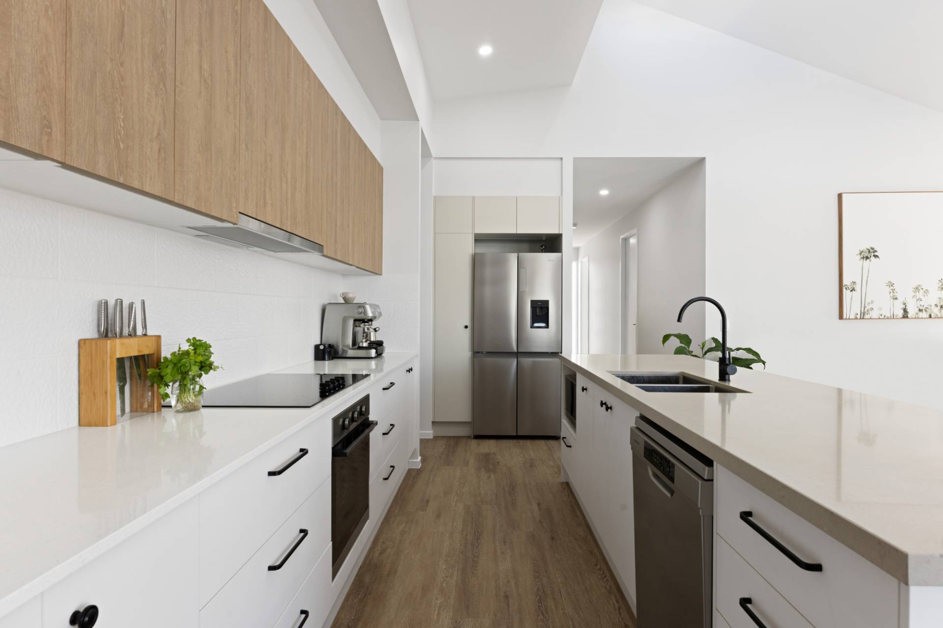 16 Tropicana Place, Palmview - Thumbnail 5