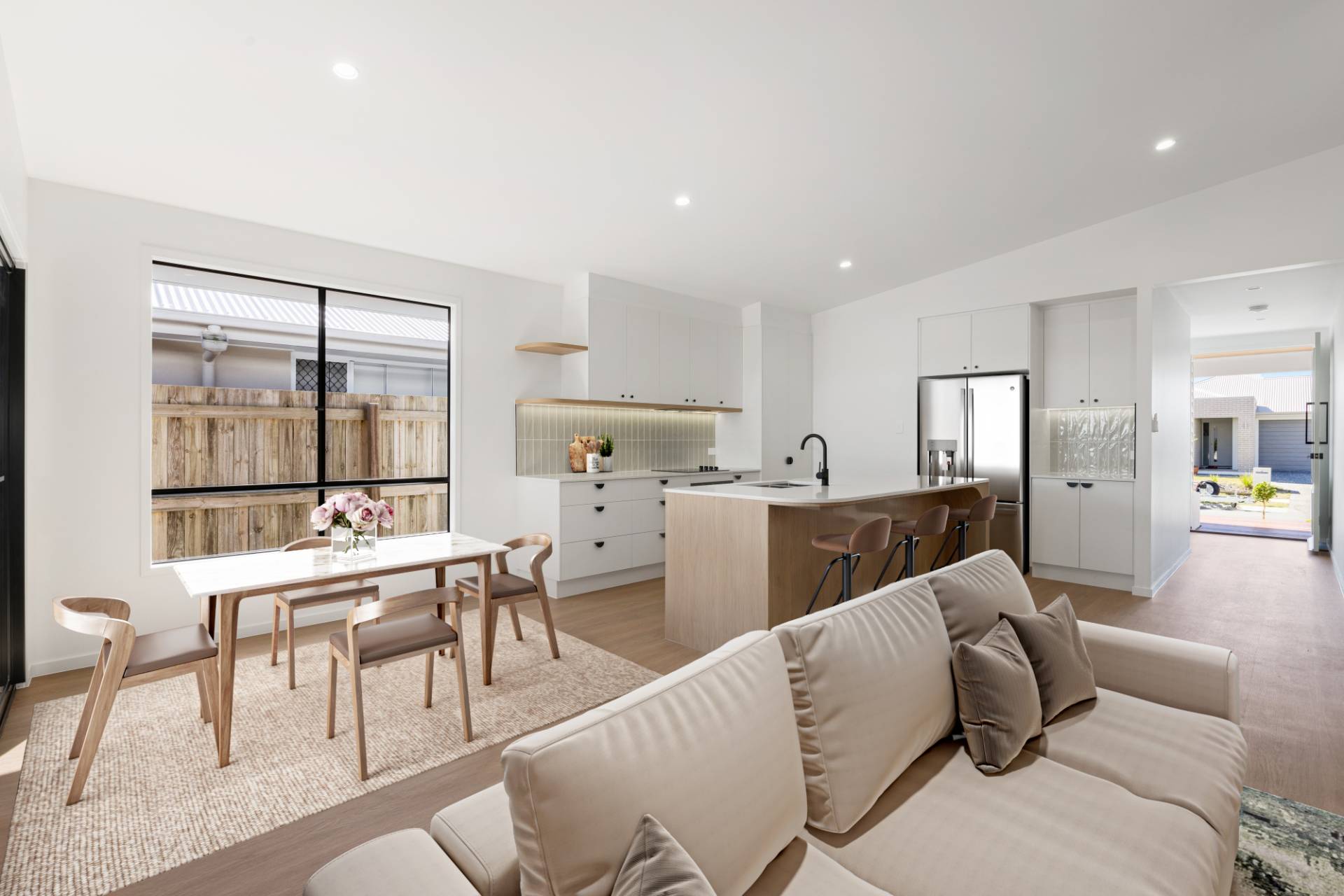 5 Girraween Crescent, Banya - Thumbnail 2