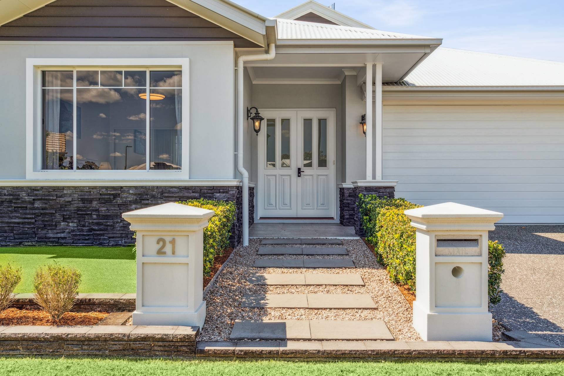 21 Birchgrove Circuit, Baringa - Thumbnail 2