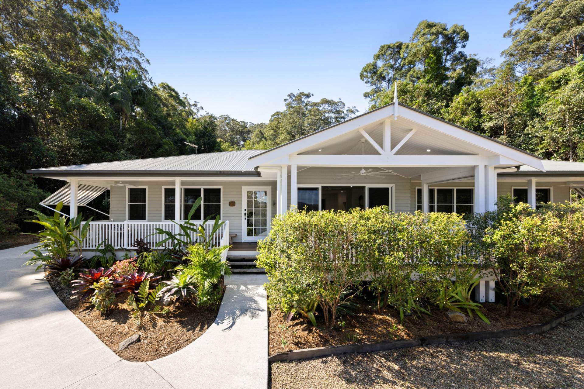 35 Clearview Place, Rosemount - Image 1