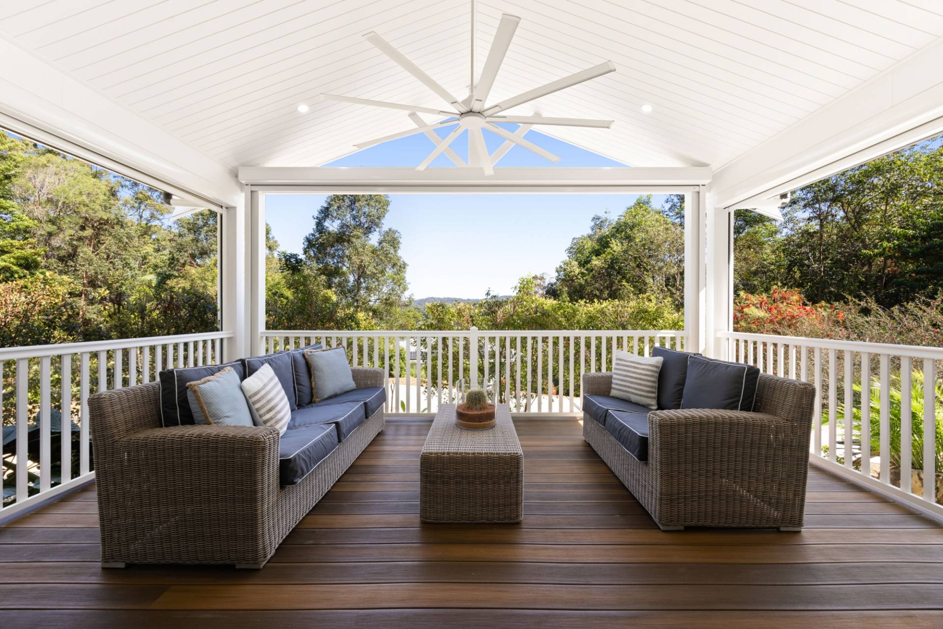 35 Clearview Place, Rosemount - Thumbnail 2
