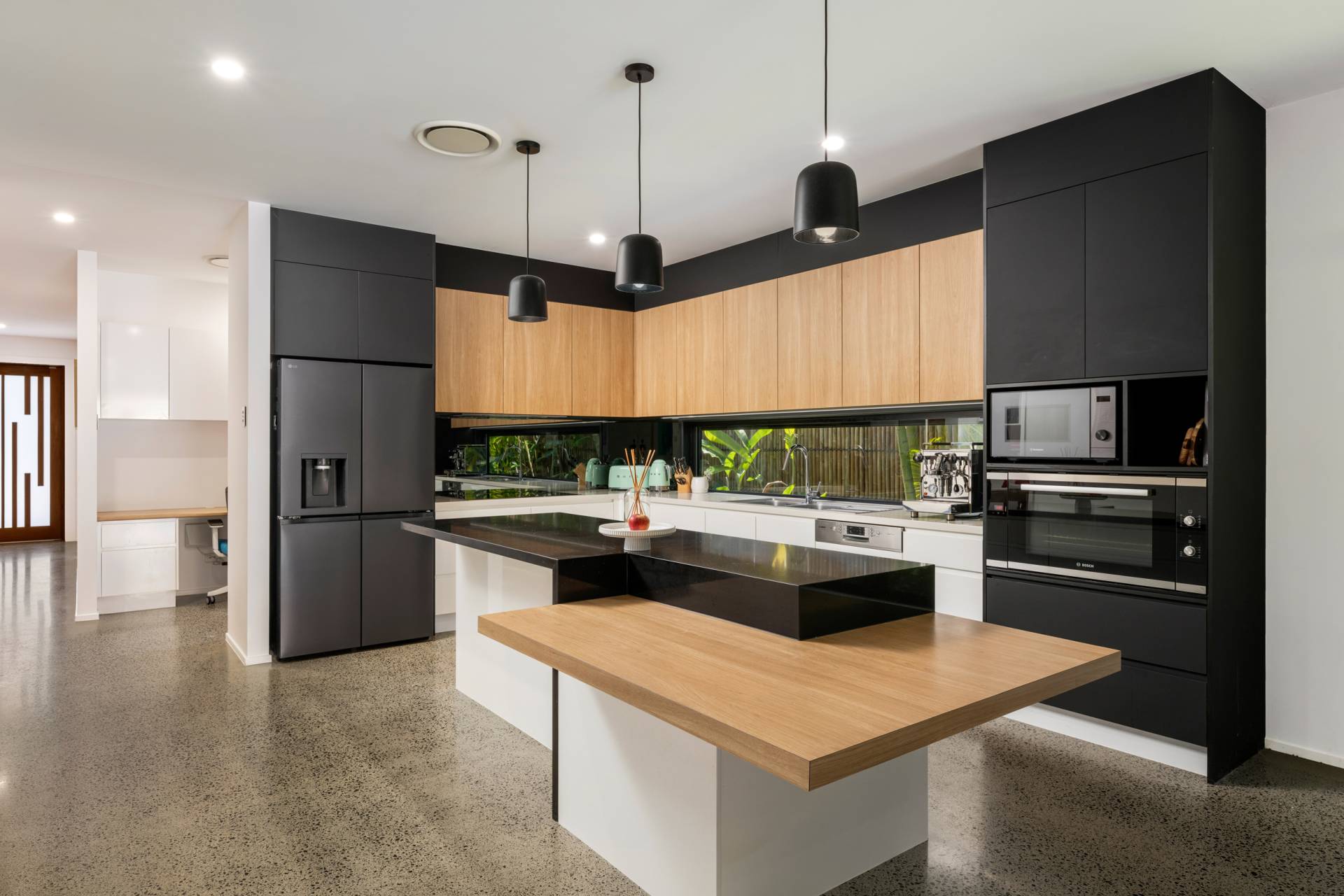 15 Palm Avenue, Coolum Beach - Thumbnail 2