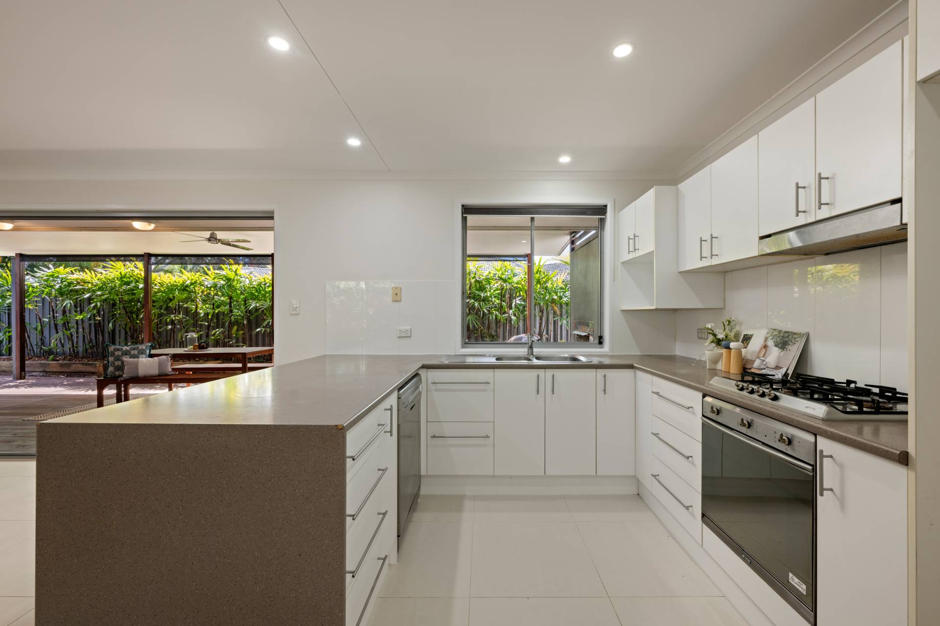 1/5 Carrothool Place, Mooloolaba - Thumbnail 6