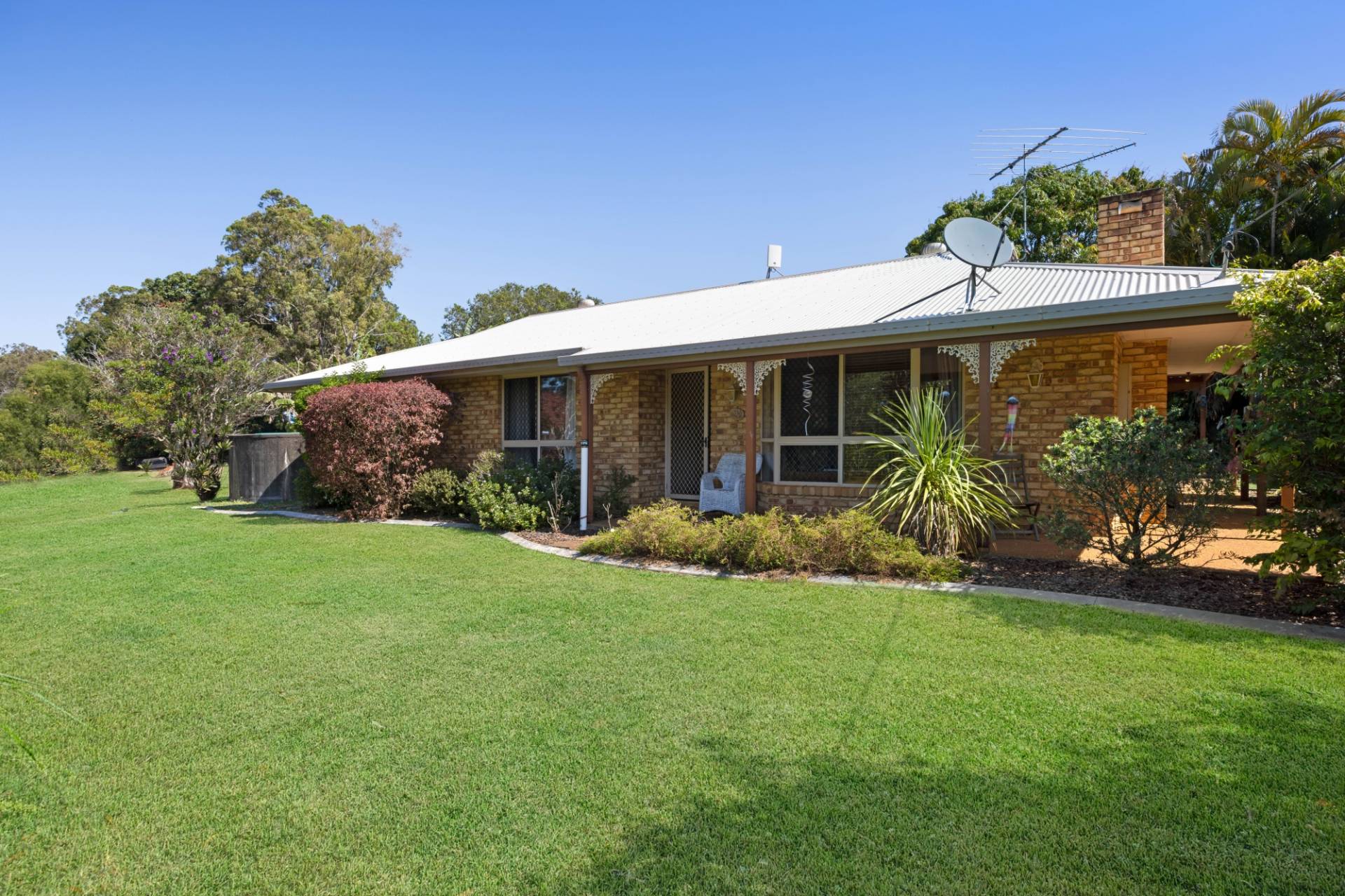 36 Mountain Vista Drive, Glass House Mountains - Thumbnail 4