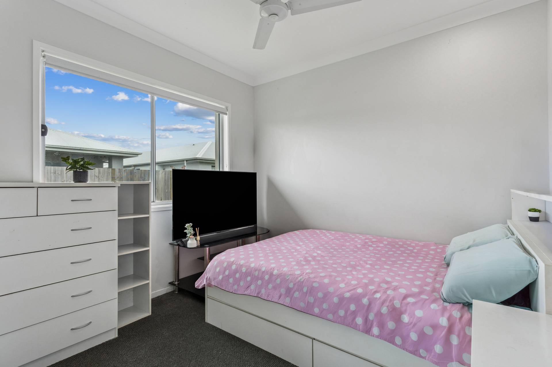 15 Jasmine Avenue, Bells Creek - Thumbnail 8