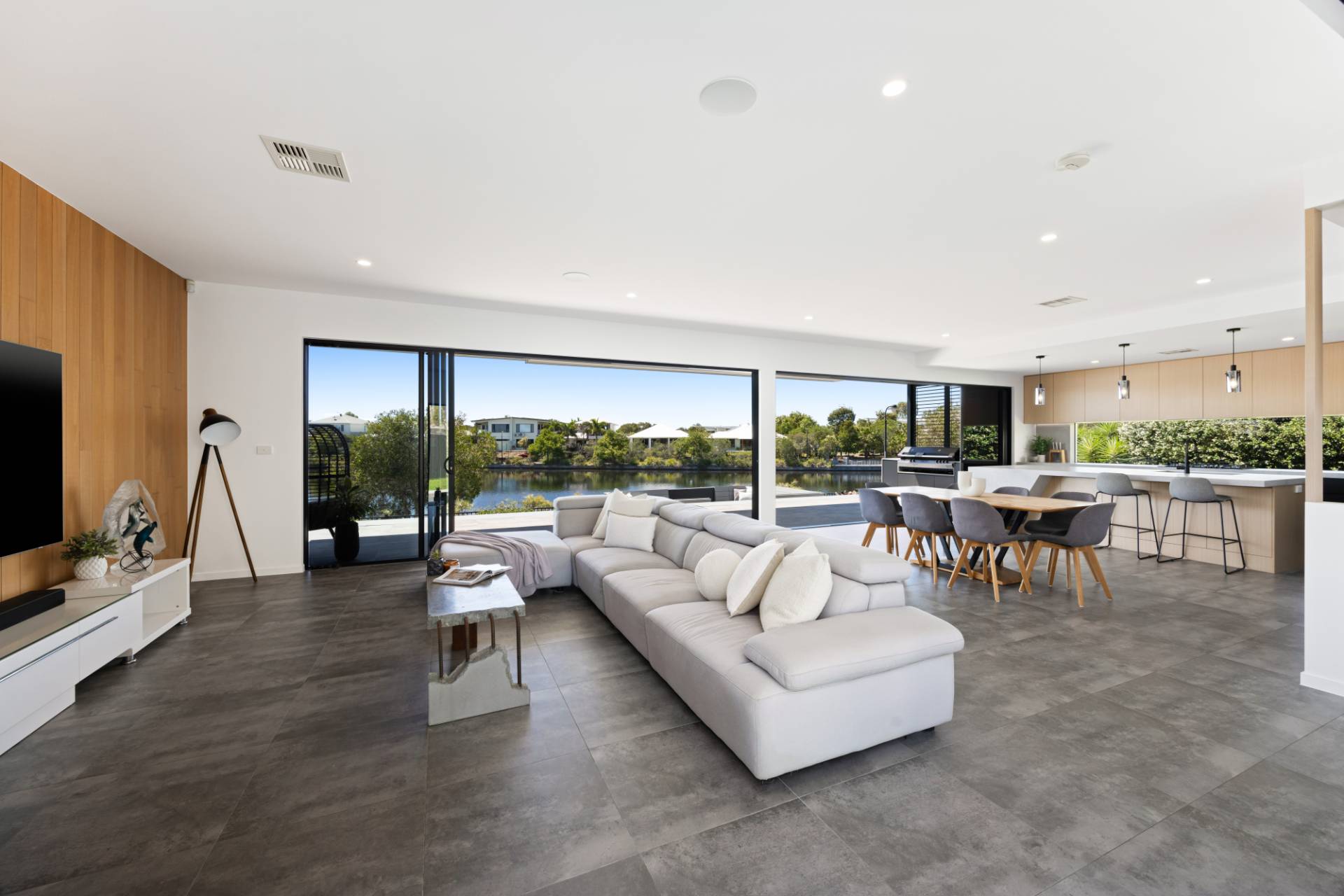 19 Tamborine Close, Mountain Creek - Thumbnail 6
